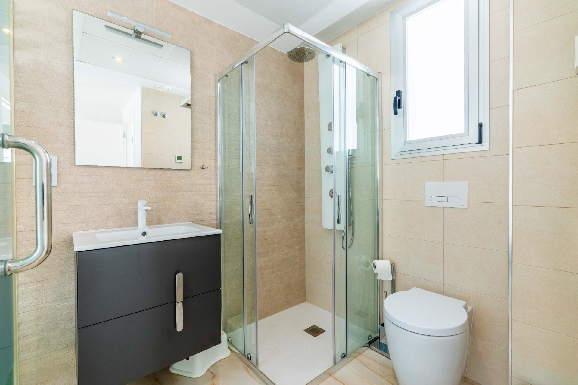 Reventa - Villa / House -
Ciudad Quesada