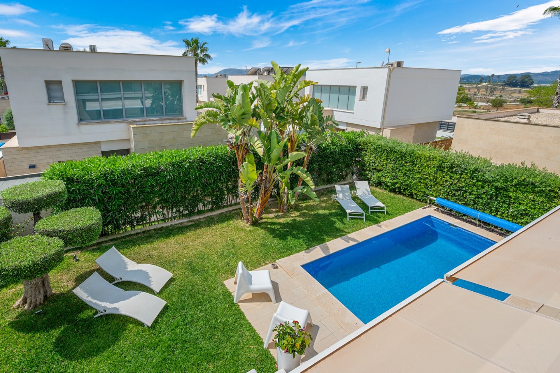 Reventa - Villa -
Jacarilla - Vistabella