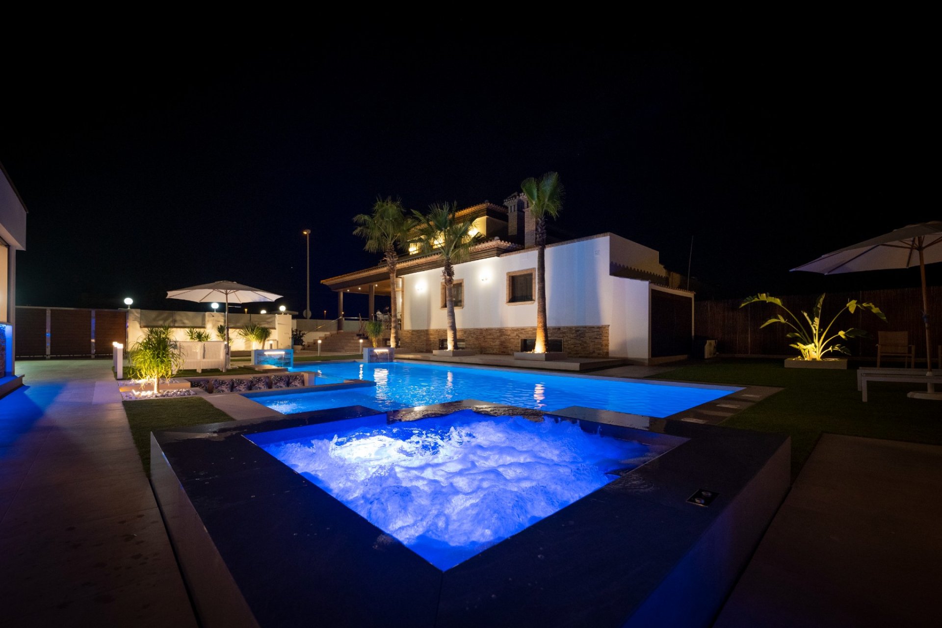 Reventa - Villa -
Jerónimo y Avileses - Jerónimo y Avileses - Town