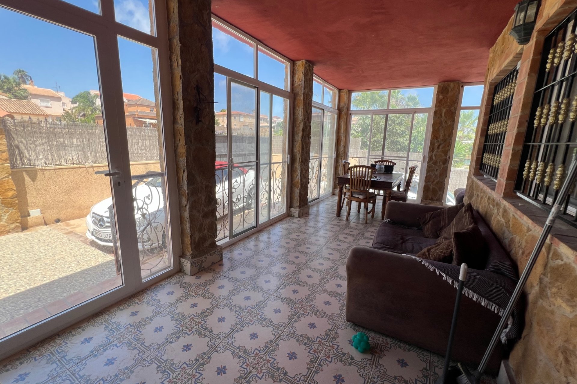 Reventa - Villa -
La Marina - La Escuera