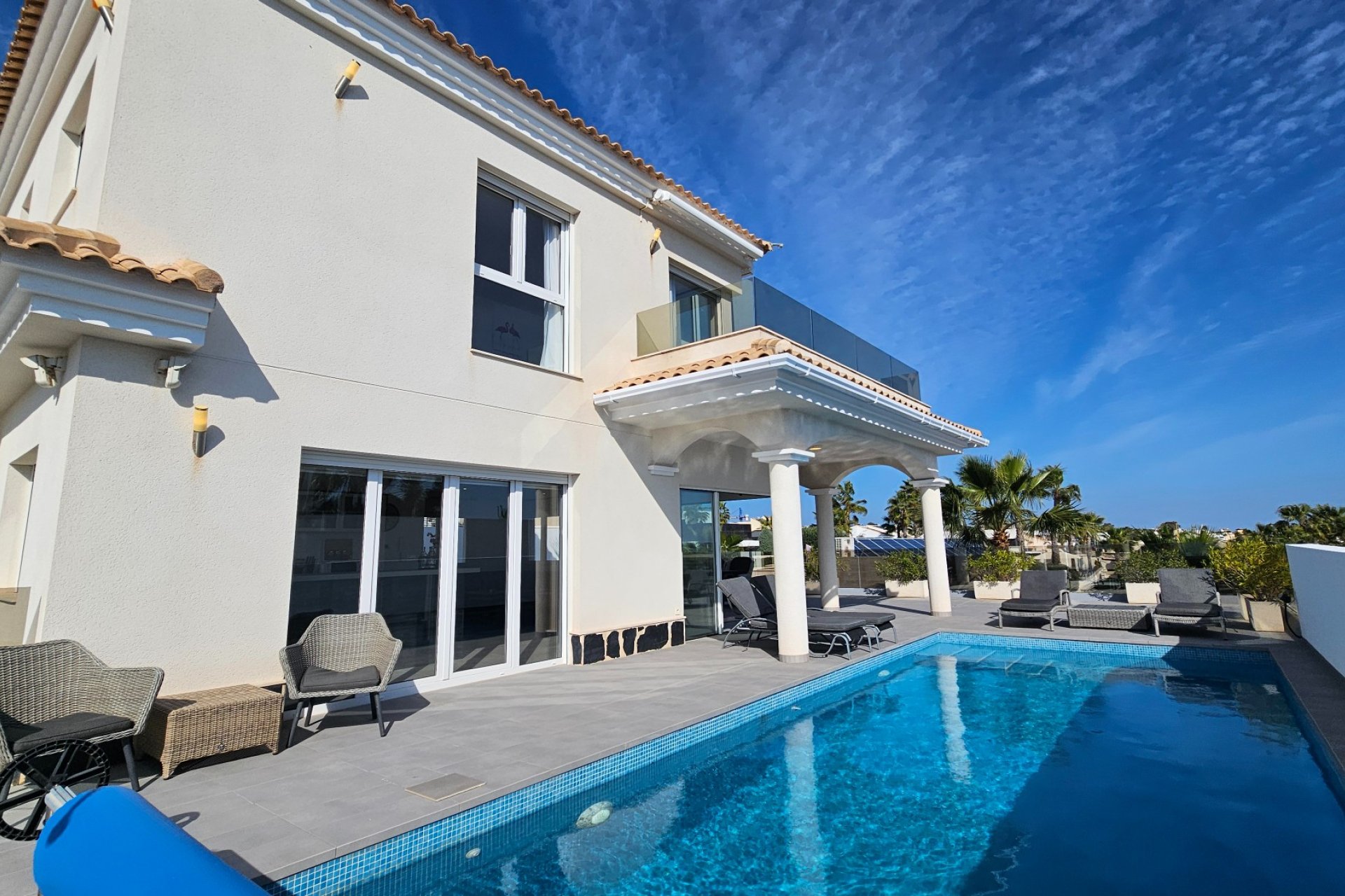 Reventa - Villa -
La Marina - La Marina - Urbanization