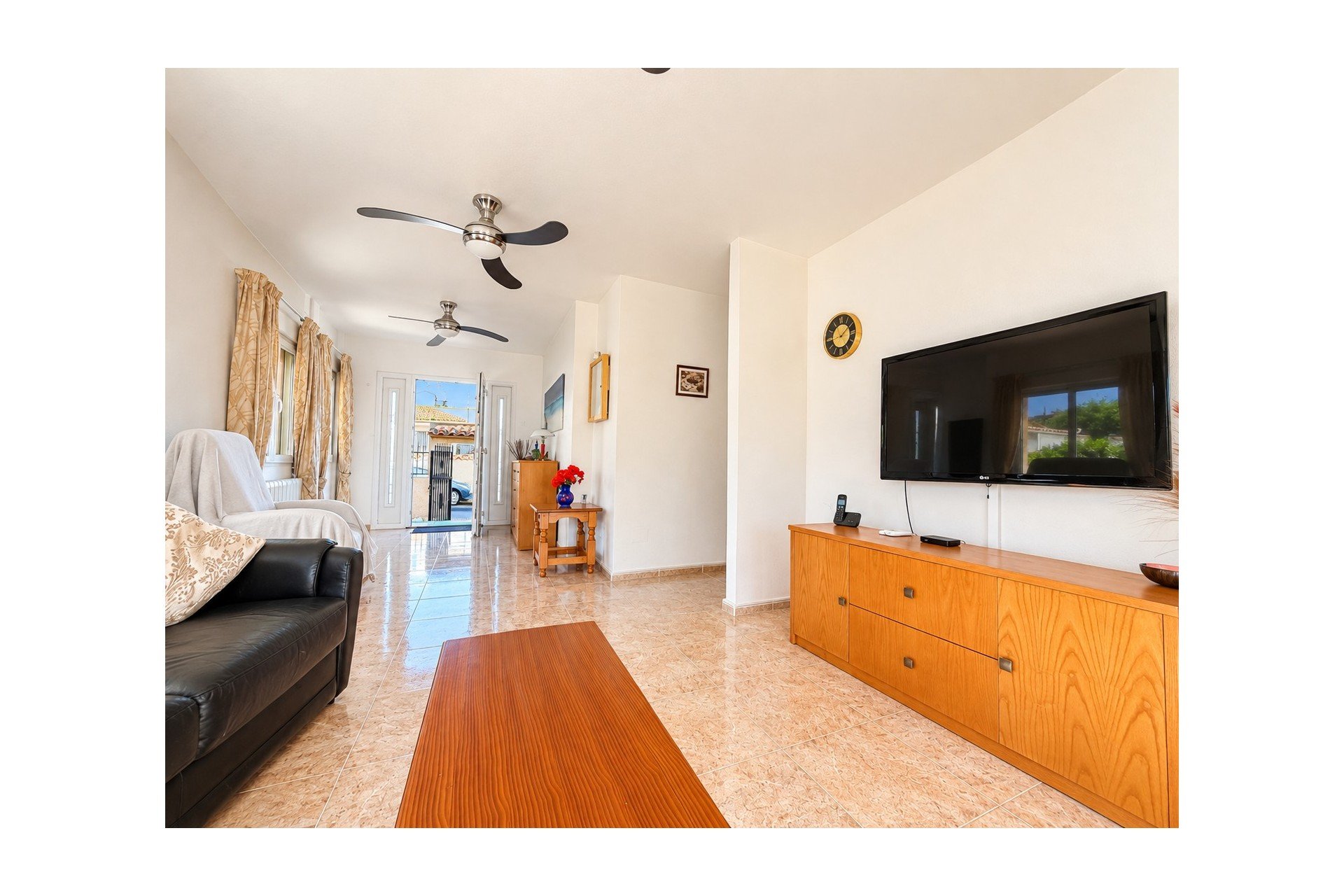 Reventa - Villa -
La Marina - La Marina - Urbanization