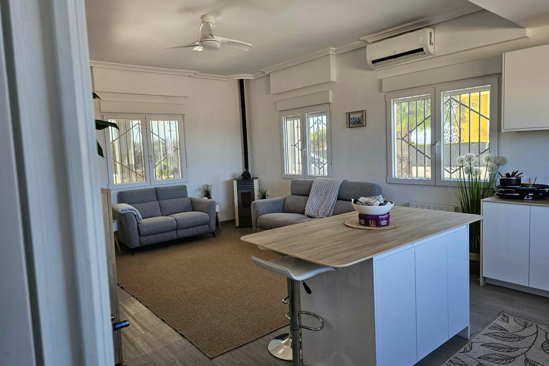 Reventa - Villa -
La Marina