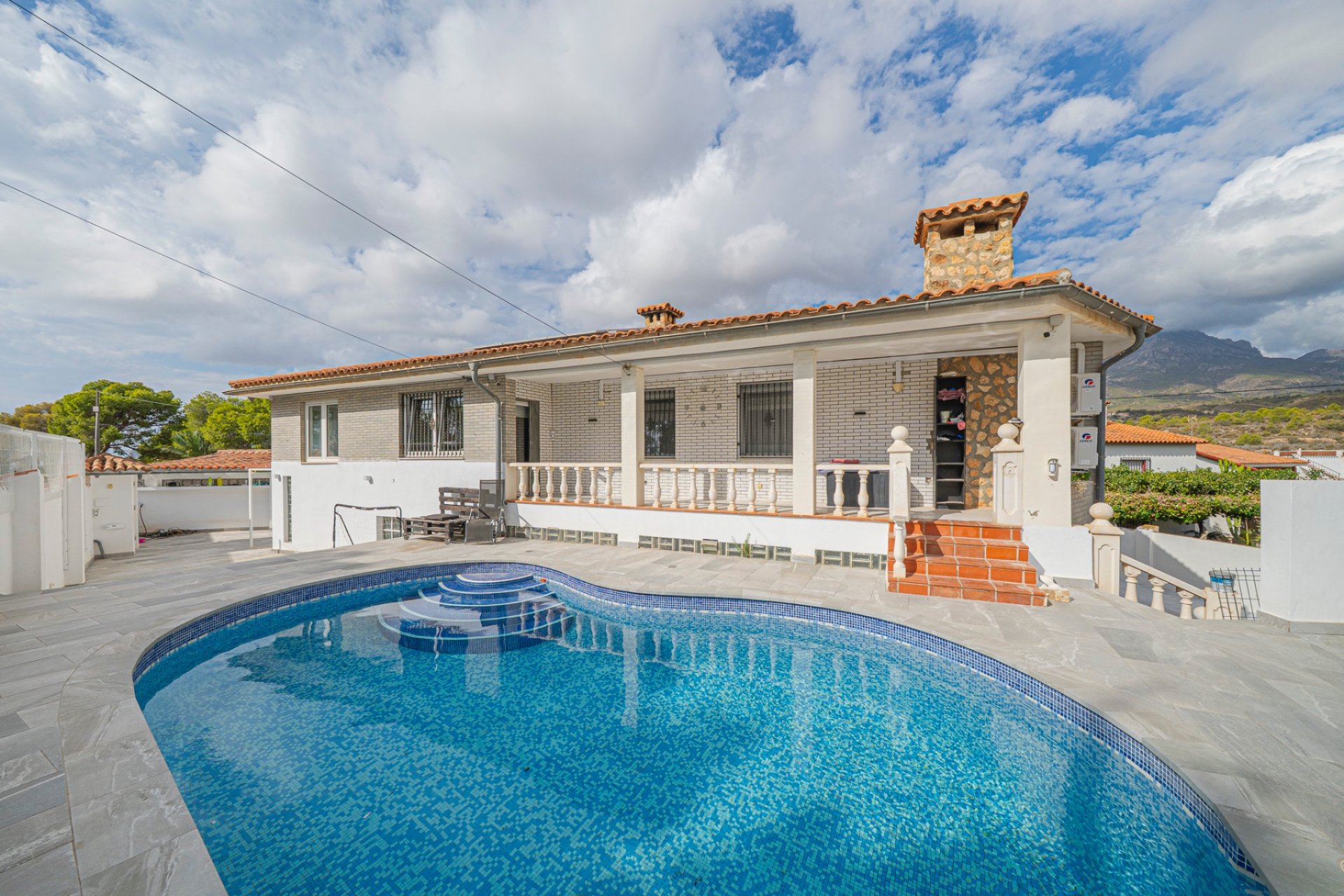 Reventa - Villa -
La Nucia - Panorama