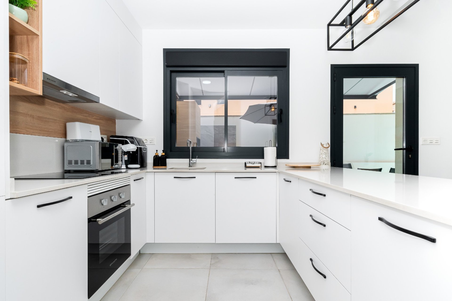 Reventa - Villa -
Los Montesinos - La Herrada