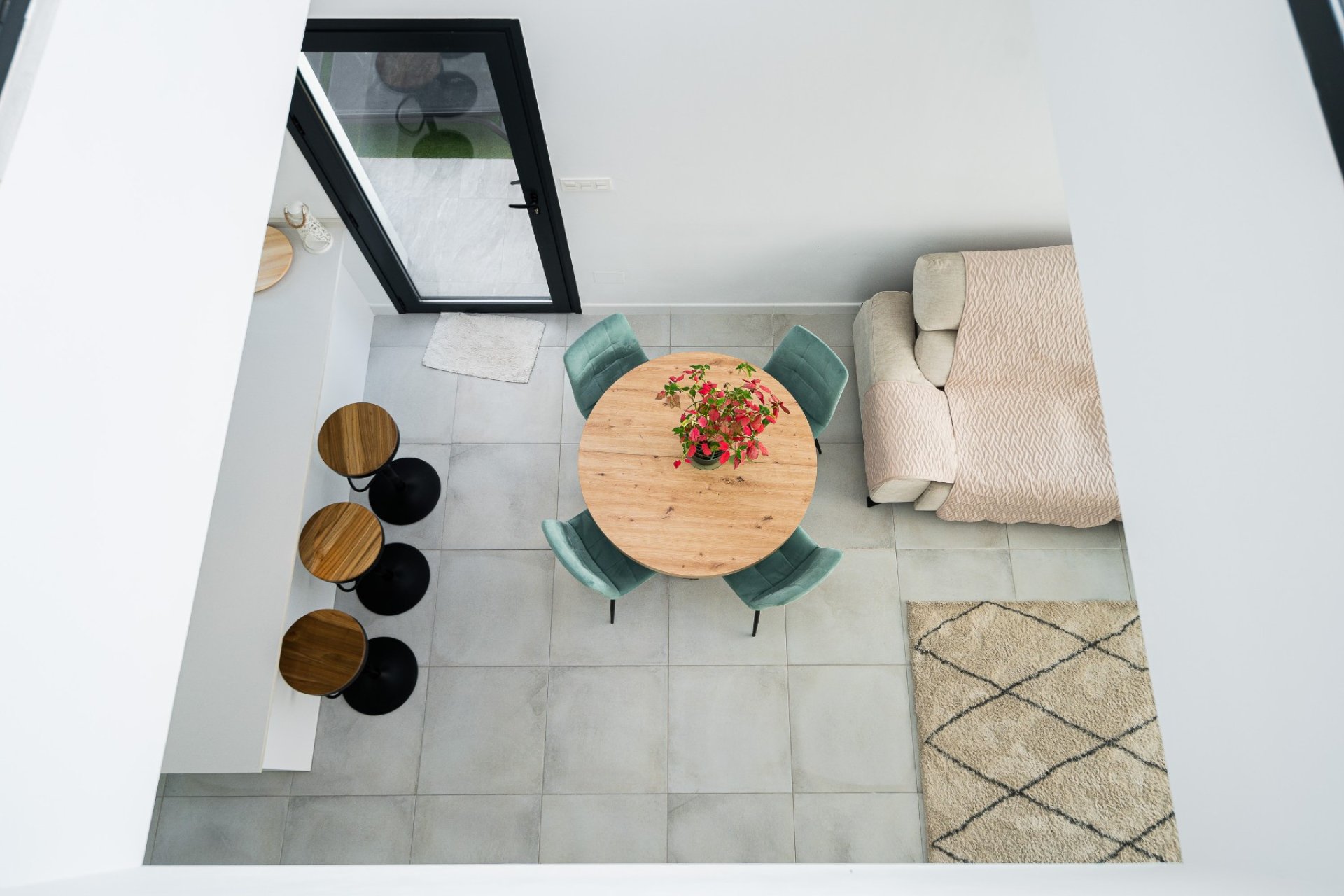 Reventa - Villa -
Los Montesinos - La Herrada