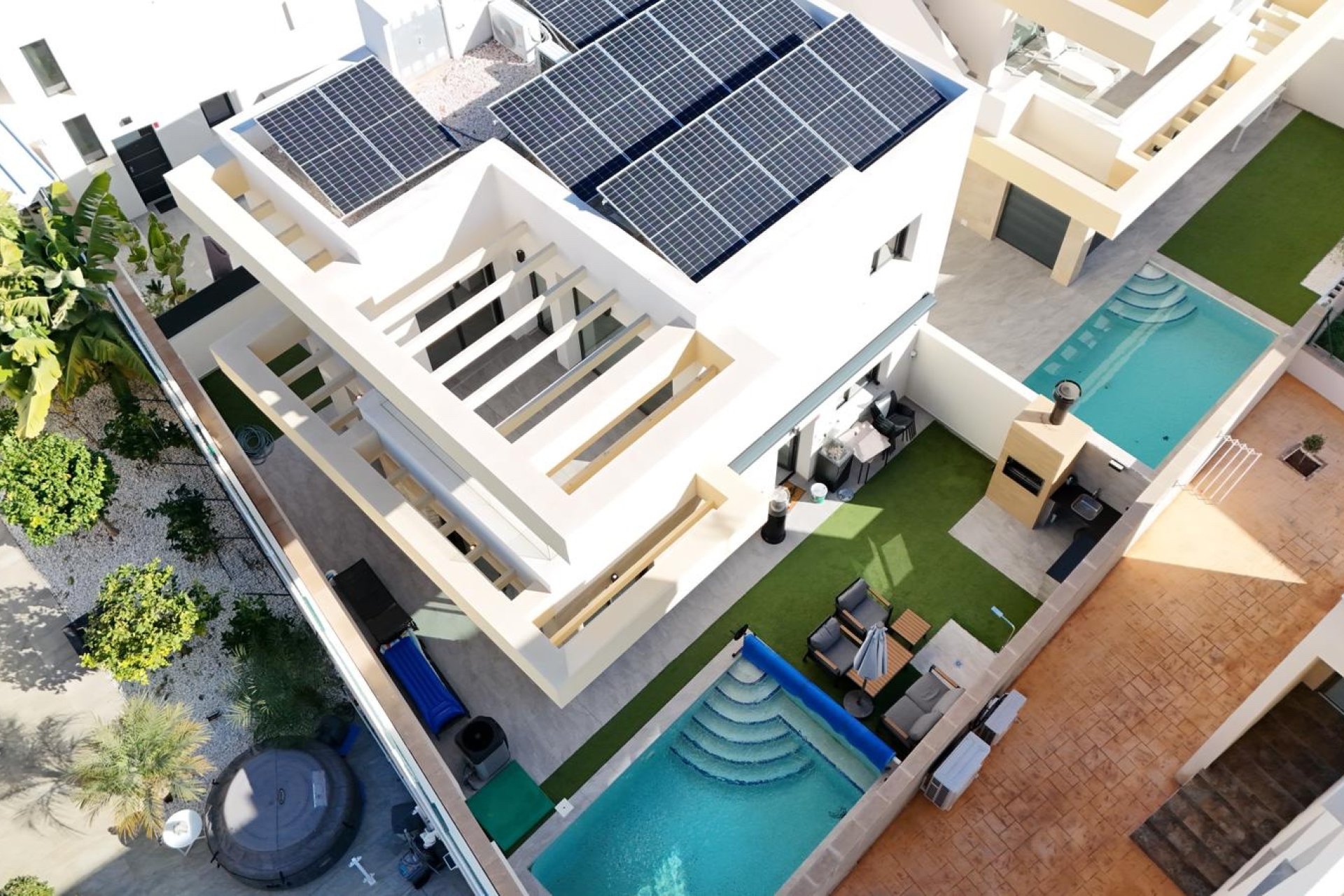 Reventa - Villa -
Los Montesinos - La Herrada