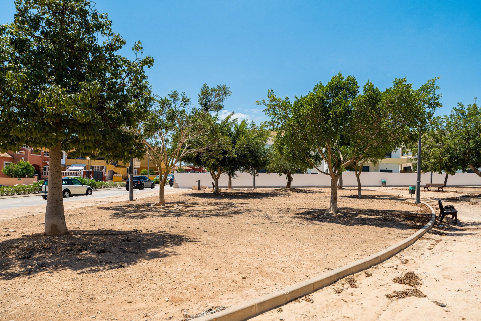 Reventa - Villa -
Los Montesinos - La Herrada