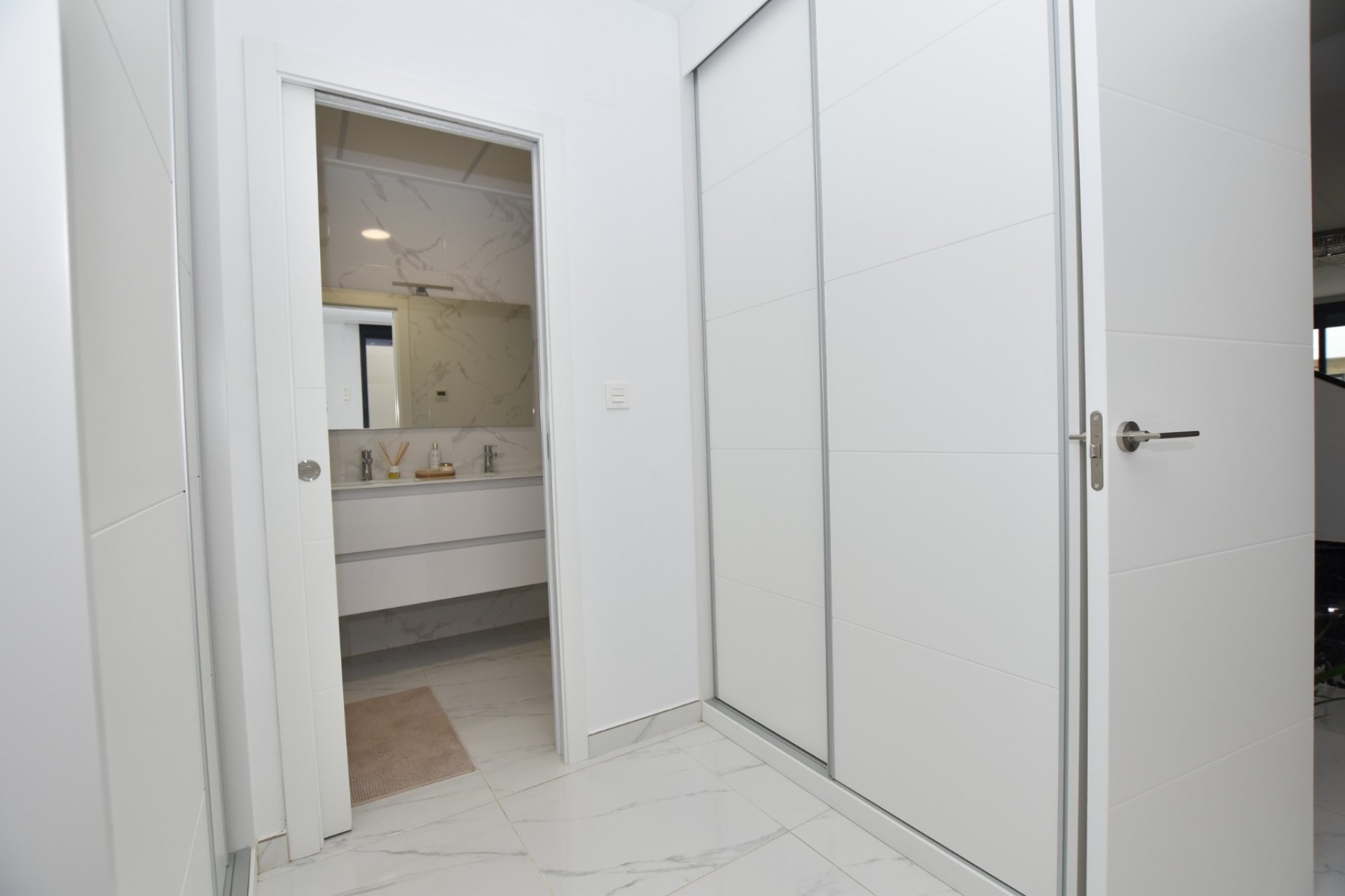 Reventa - Villa -
Los Montesinos - La Herrada