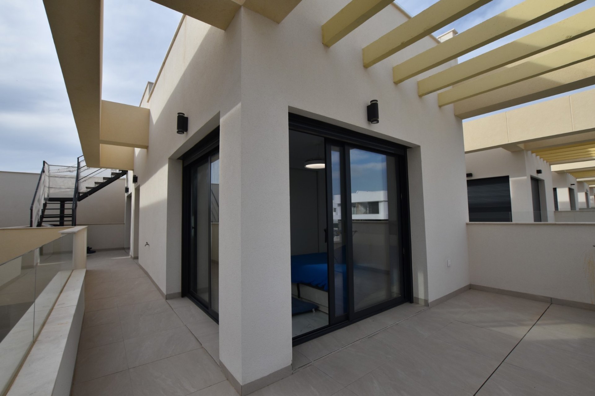 Reventa - Villa -
Los Montesinos - La Herrada