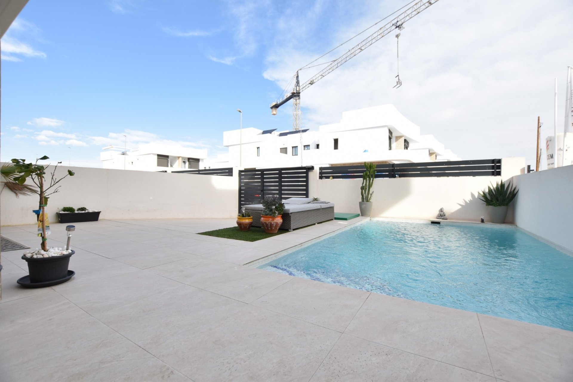 Reventa - Villa -
Los Montesinos - La Herrada