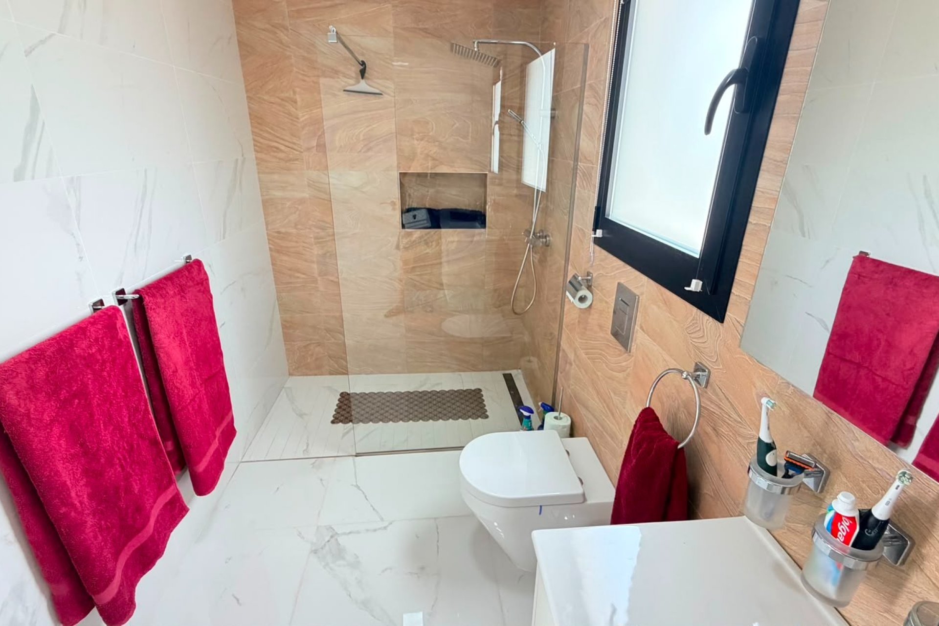 Reventa - Villa -
Los Montesinos - La Herrada