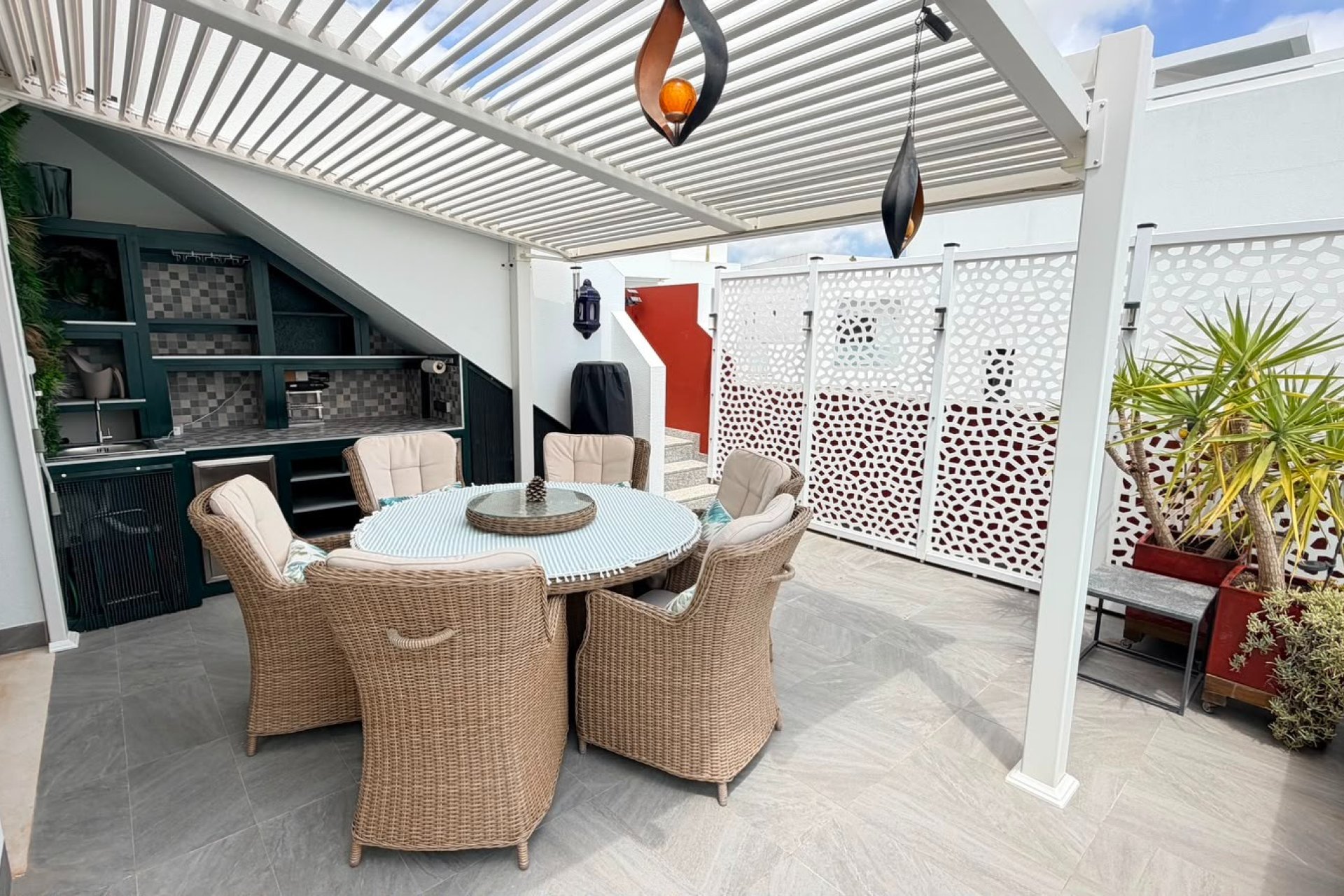 Reventa - Villa -
Los Montesinos - La Herrada