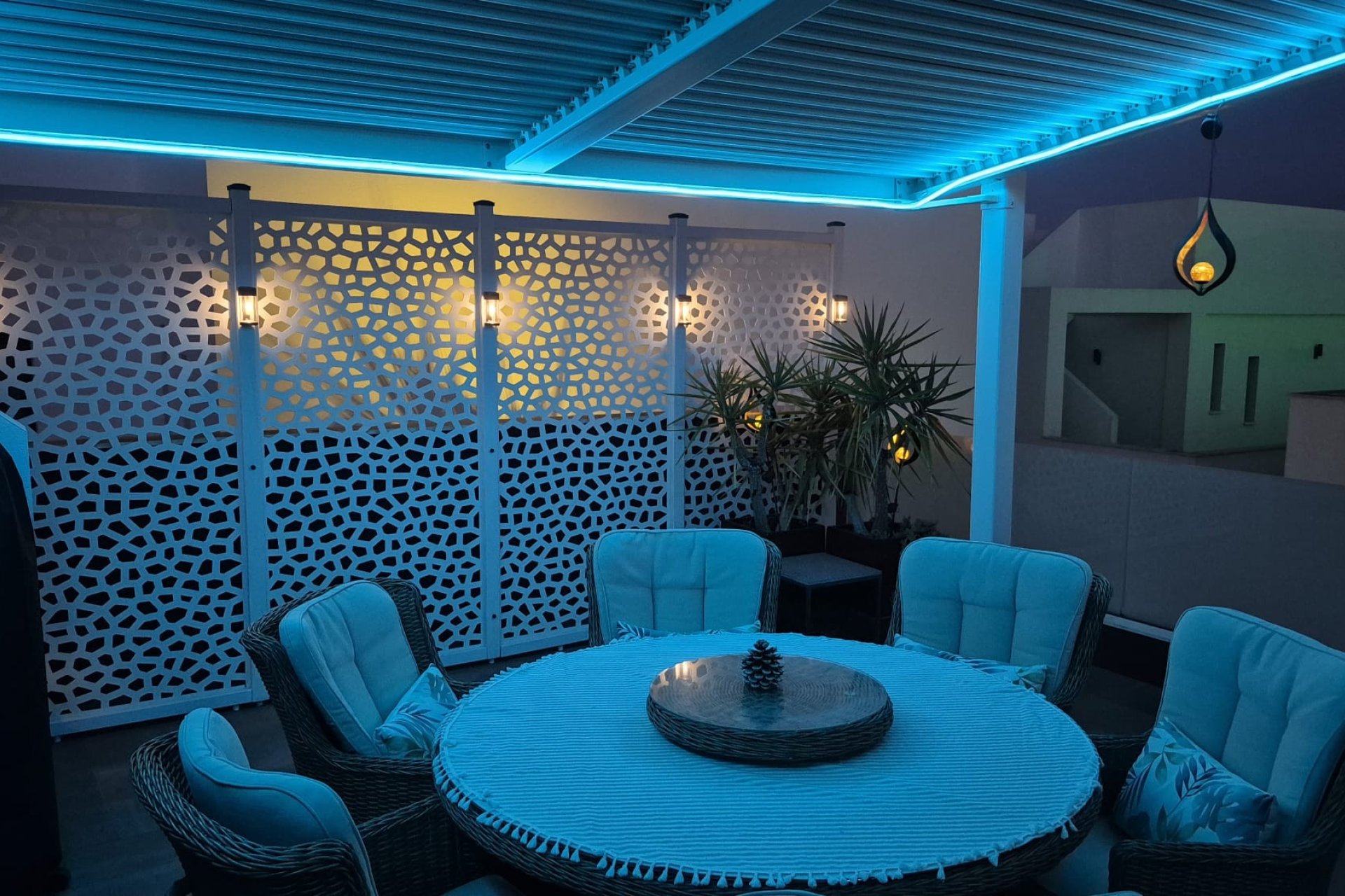 Reventa - Villa -
Los Montesinos - La Herrada