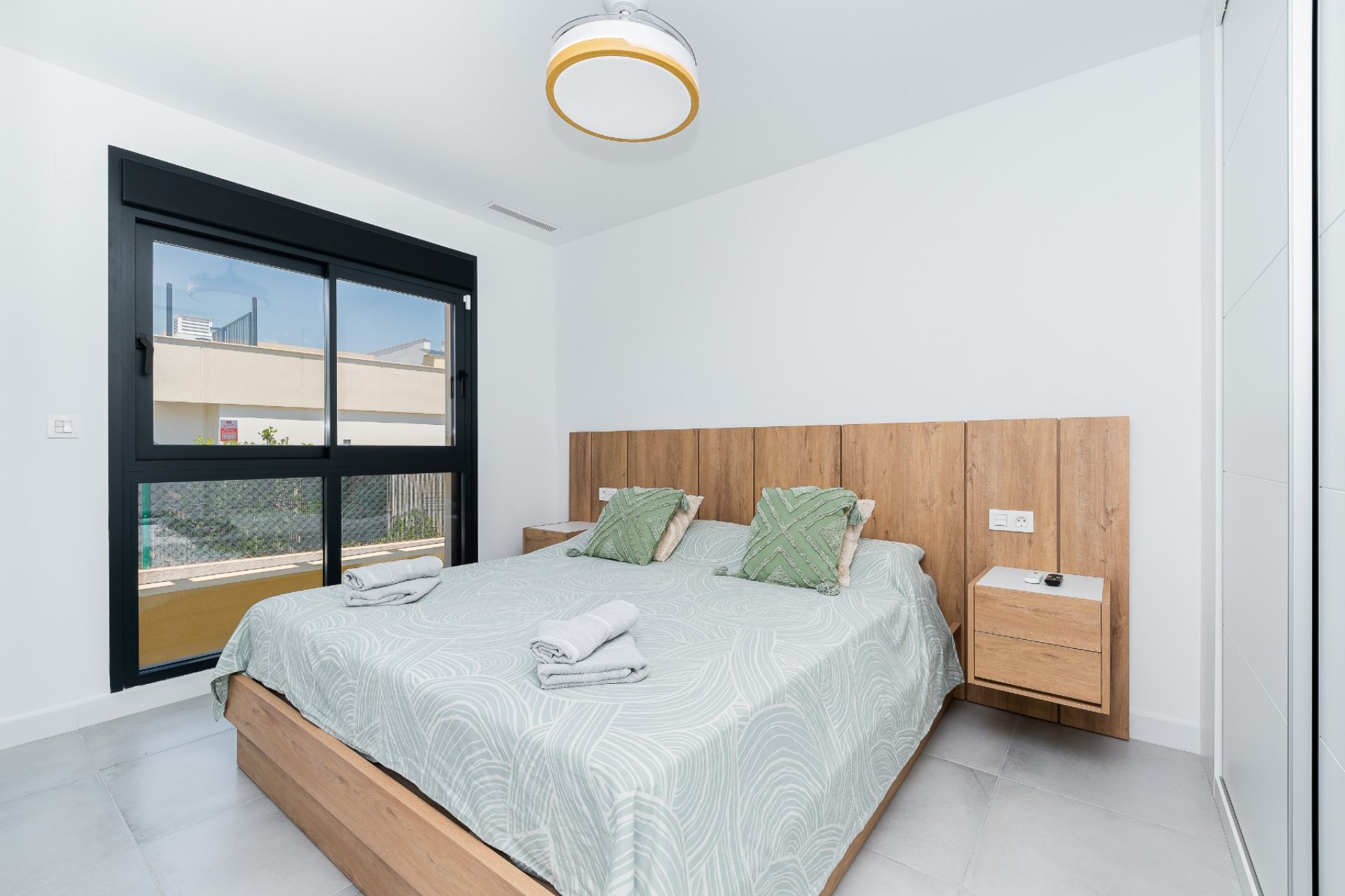 Reventa - Villa -
Los Montesinos - La Herrada