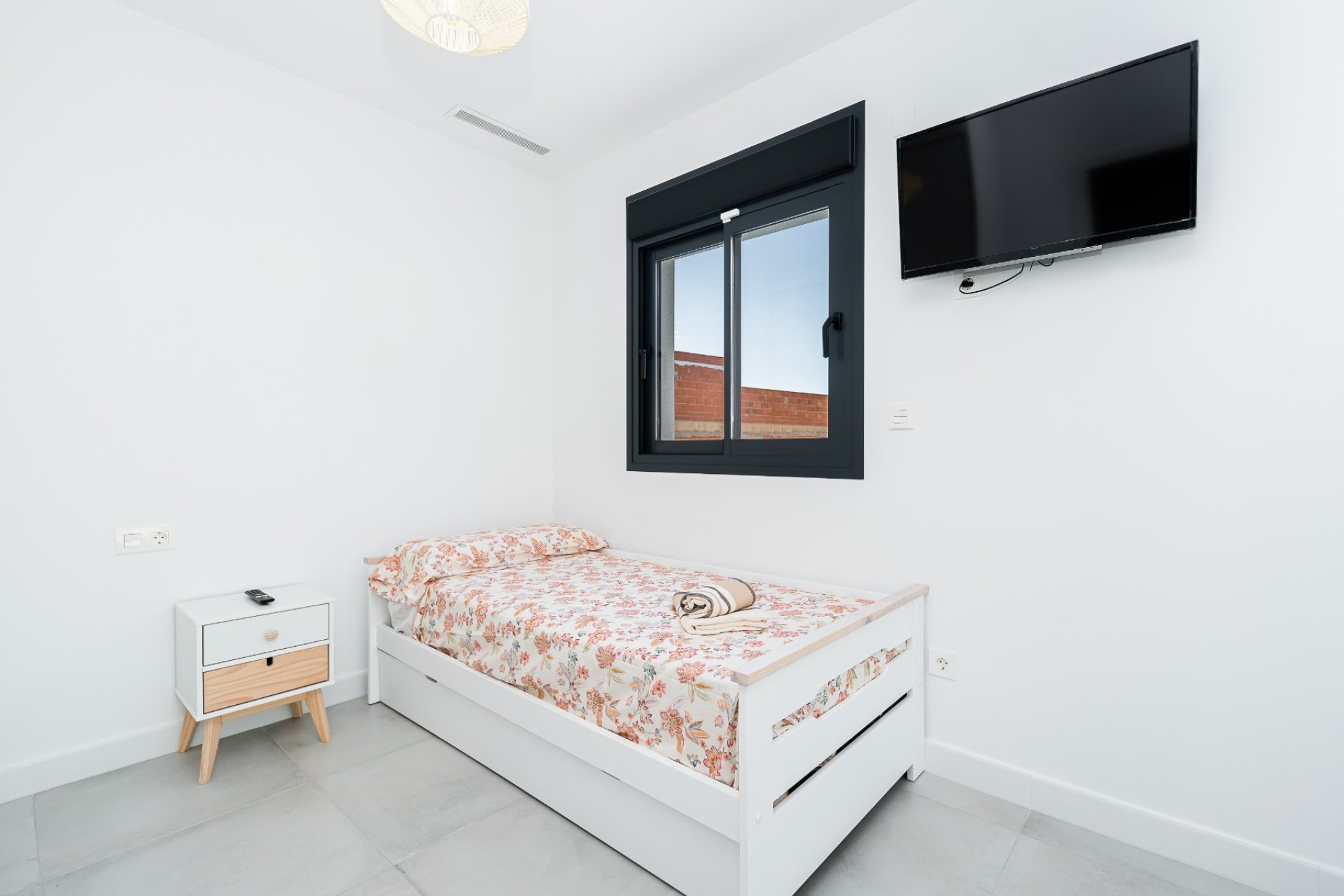 Reventa - Villa -
Los Montesinos - La Herrada
