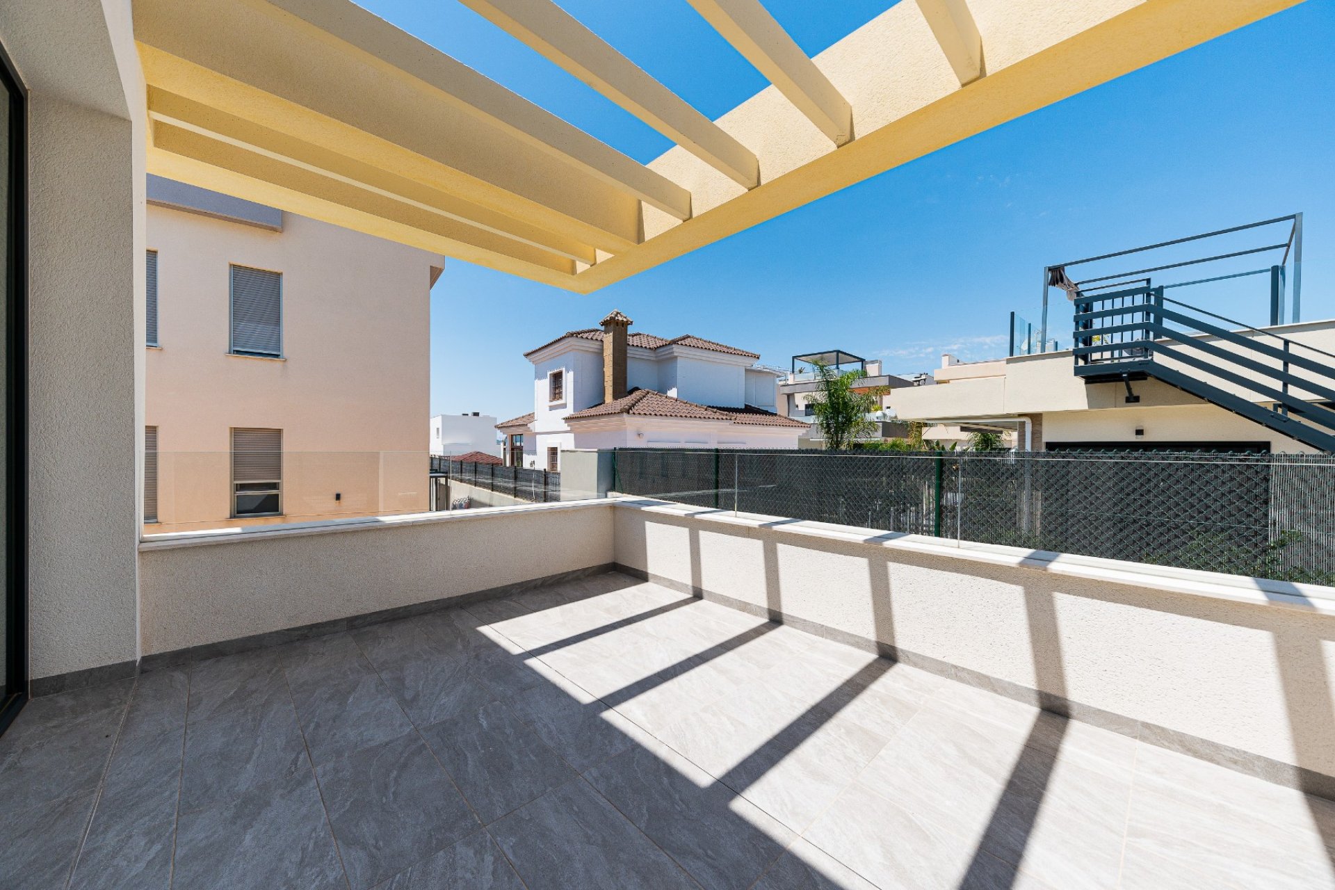 Reventa - Villa -
Los Montesinos - La Herrada