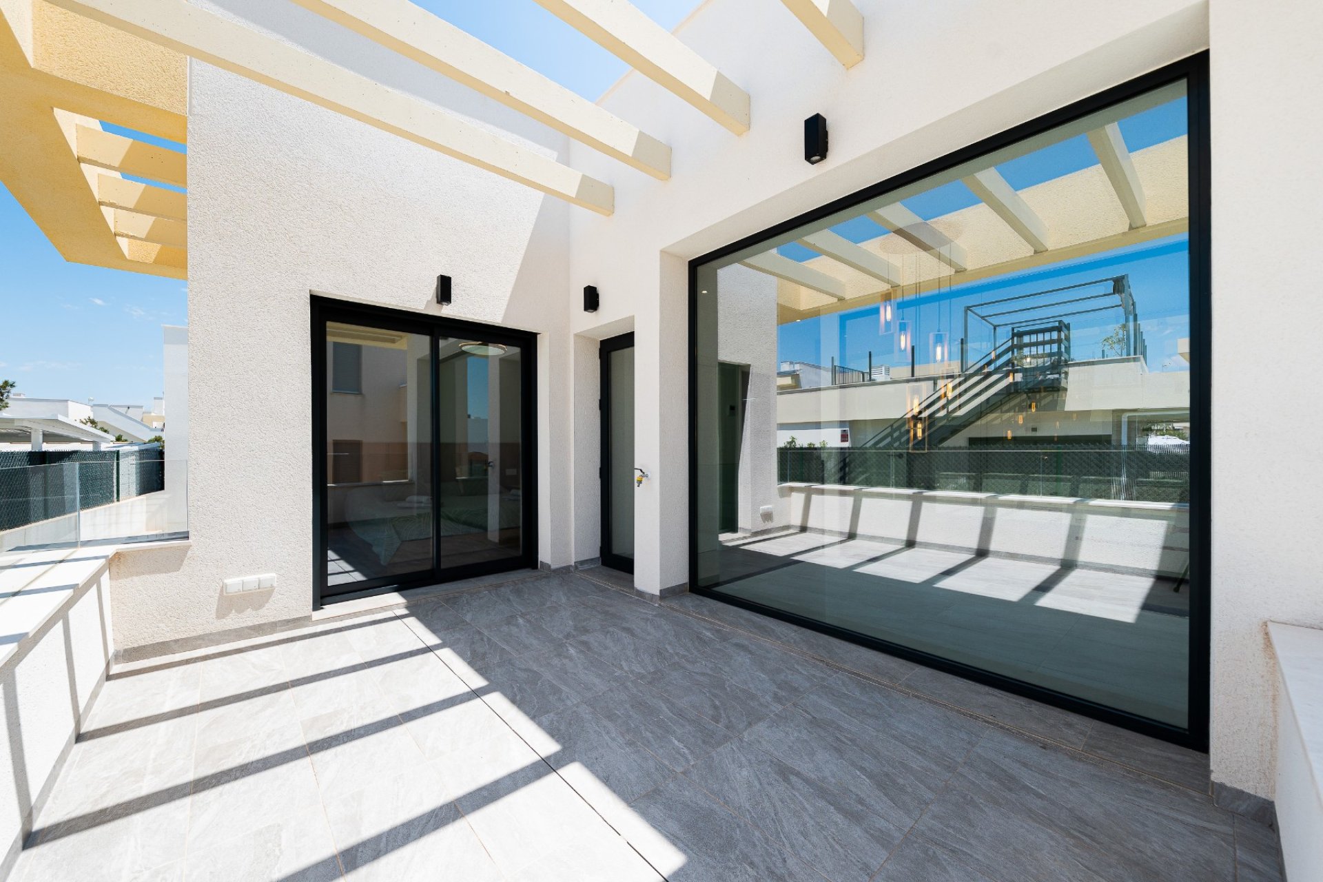 Reventa - Villa -
Los Montesinos - La Herrada