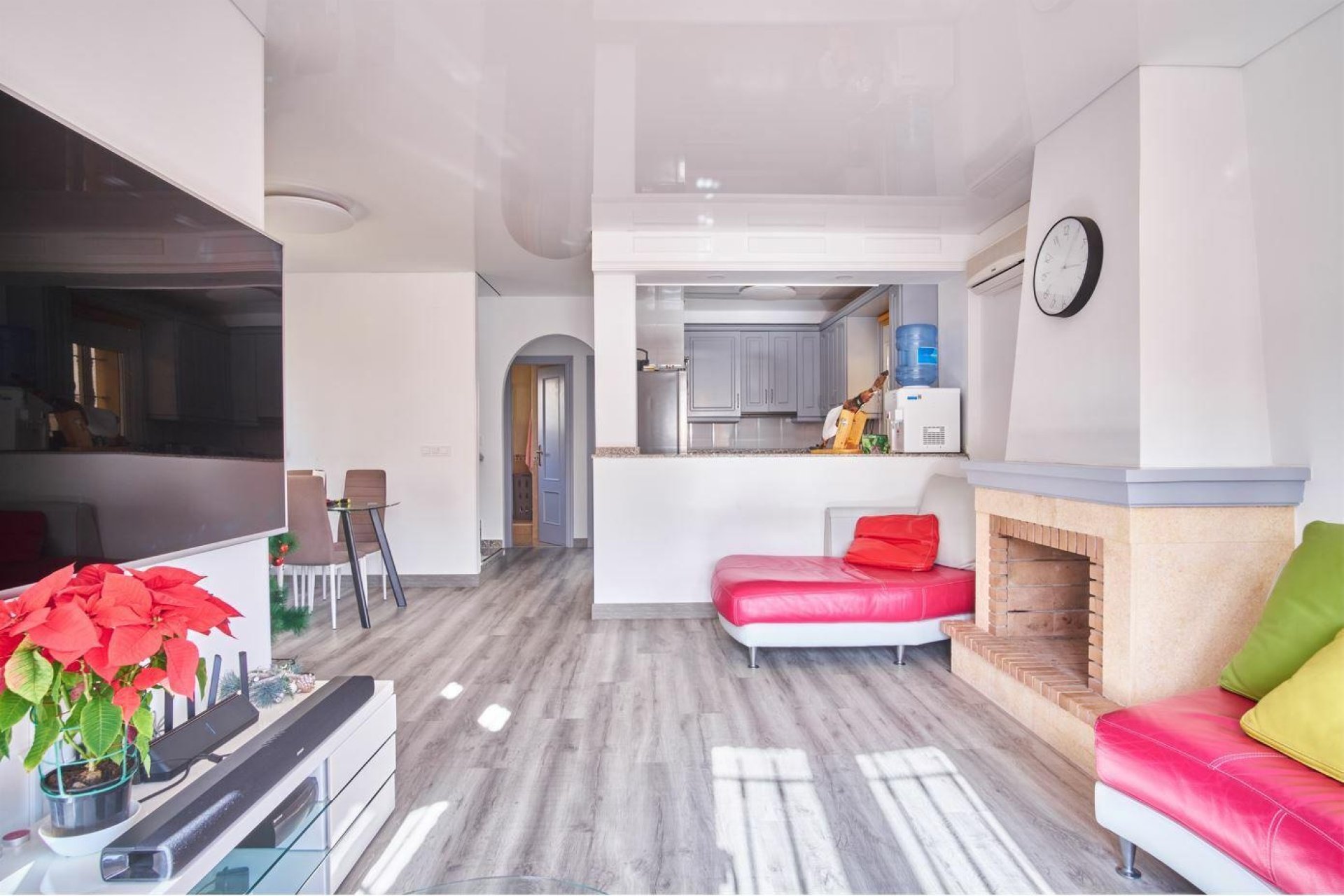 Reventa - Villa -
Los Montesinos - La Herrada