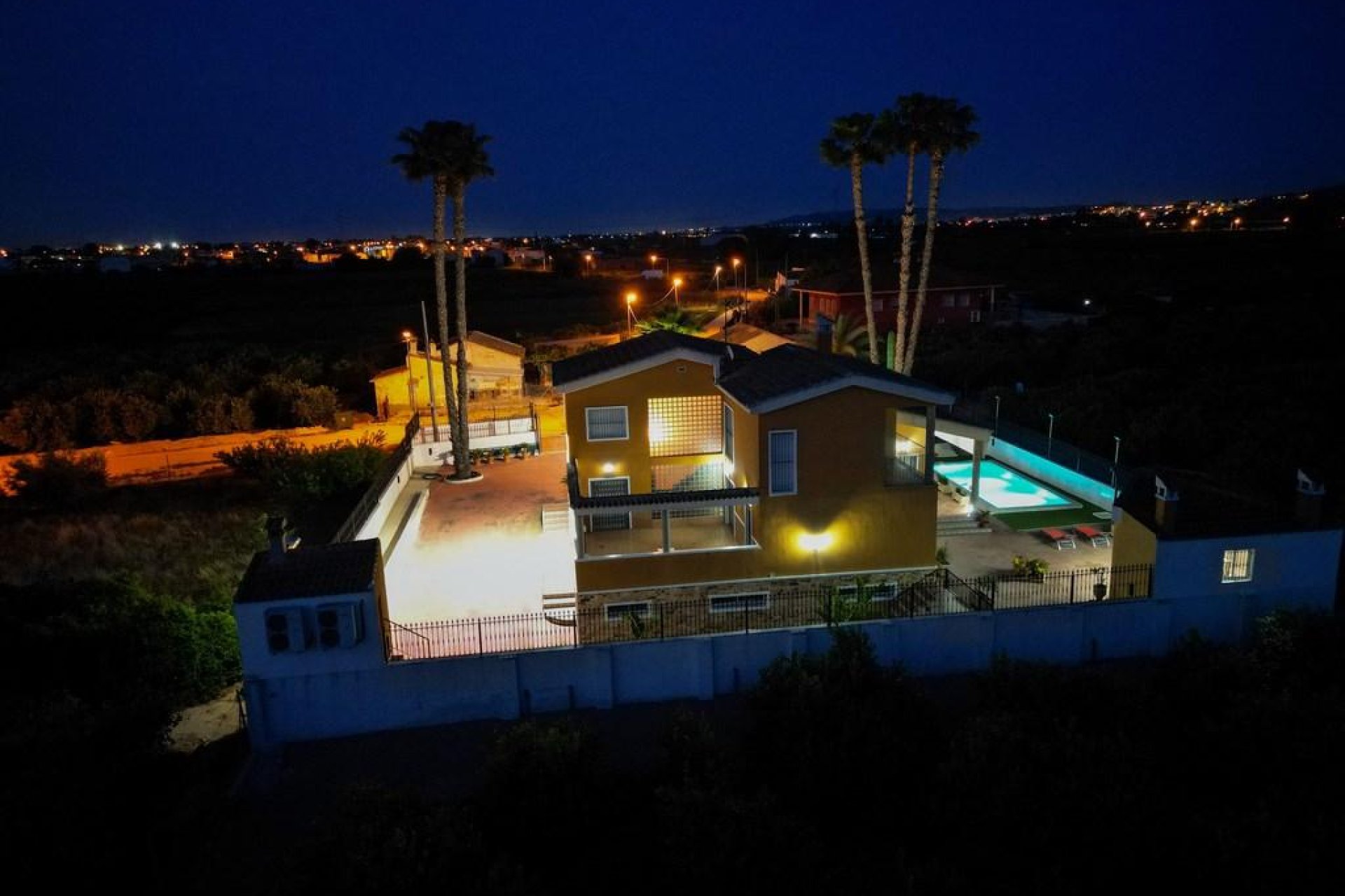 Reventa - Villa -
Orihuela - CAMPO