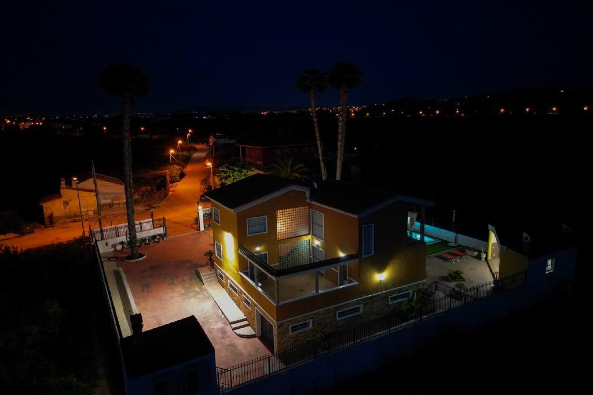 Reventa - Villa -
Orihuela - CAMPO