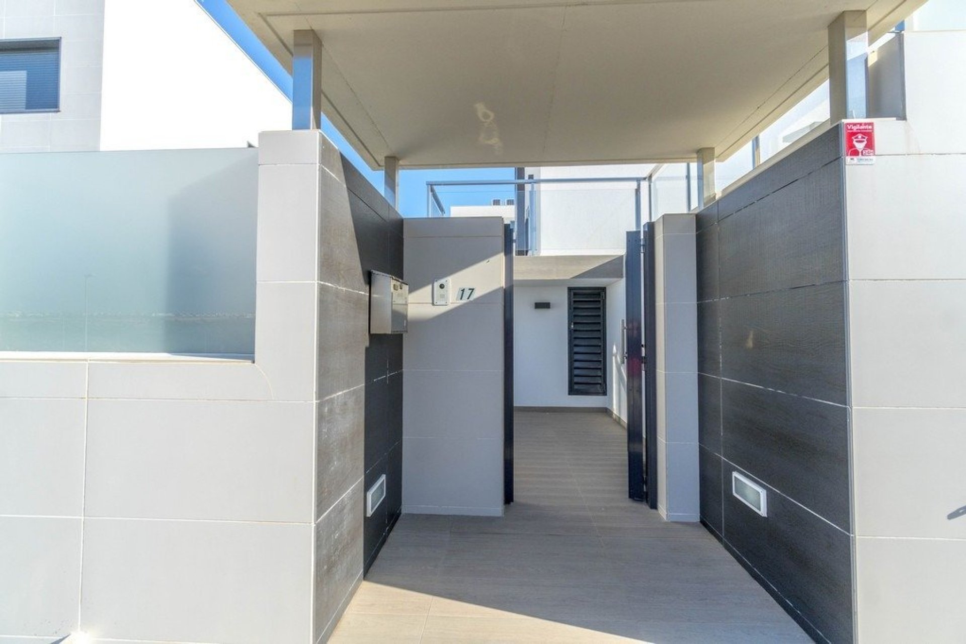 Reventa - Villa -
Orihuela Costa - Agua Marina