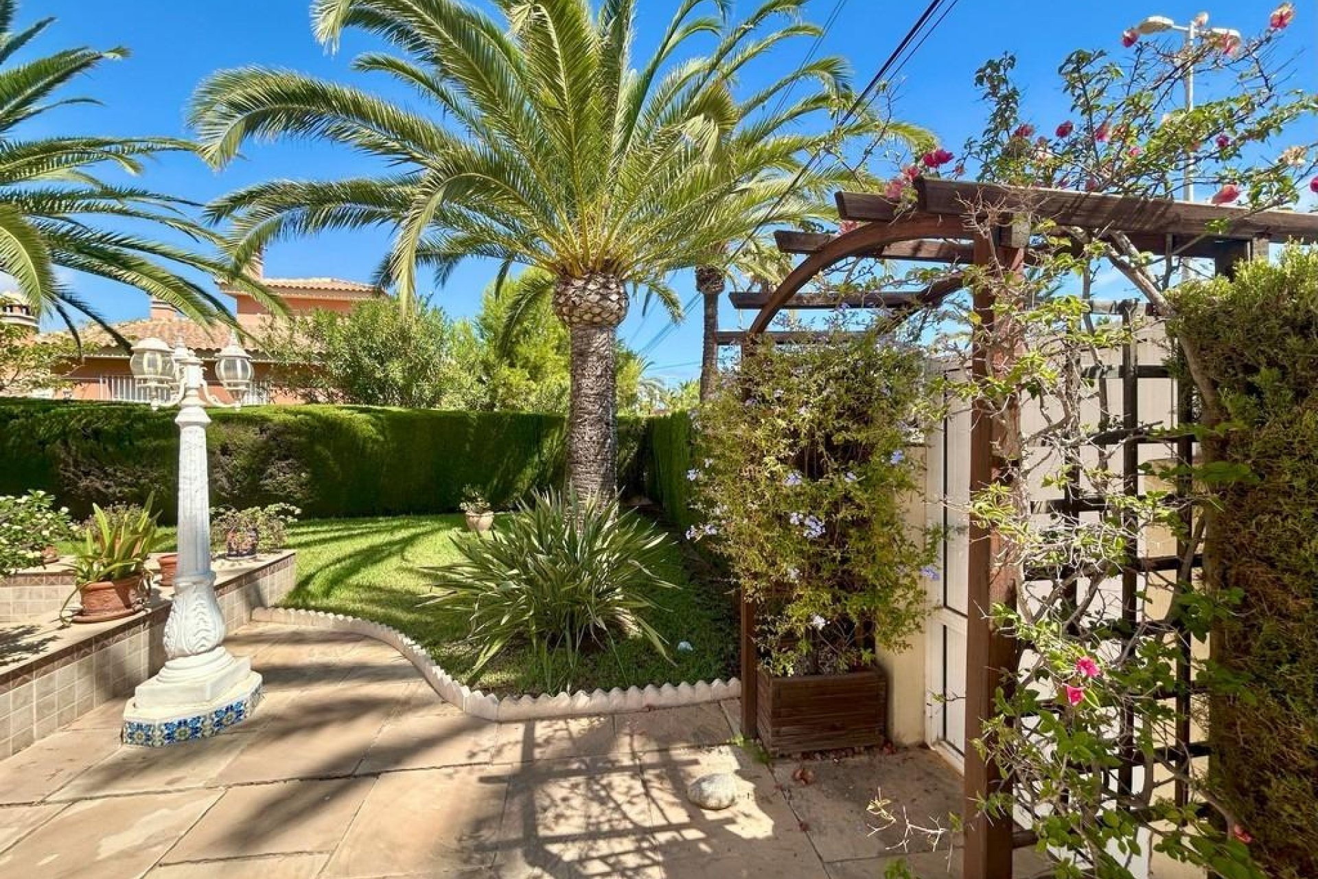 Reventa - Villa -
Orihuela Costa - Aguamarina