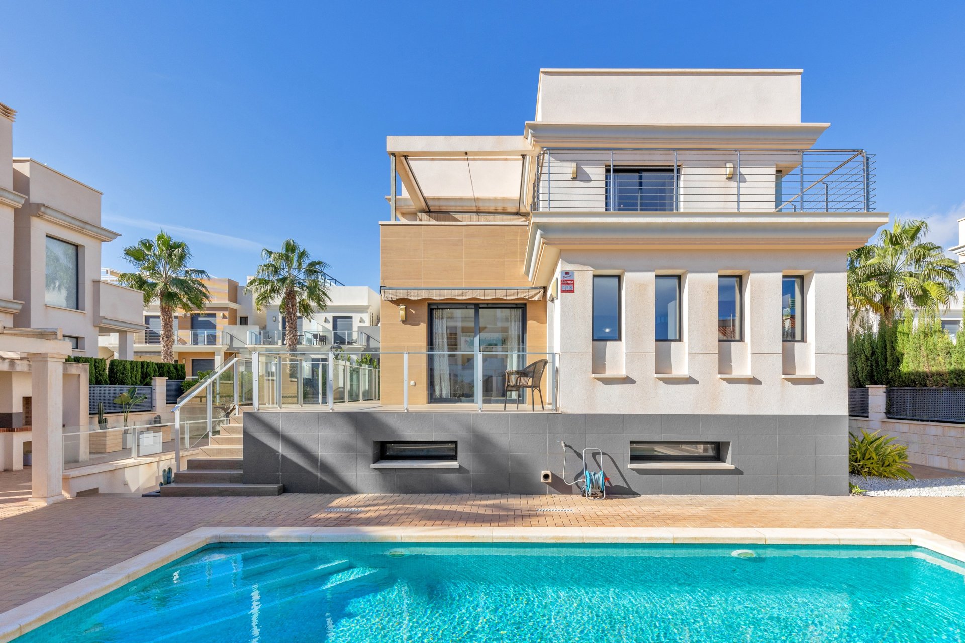 Reventa - Villa -
Orihuela Costa - La Zenia