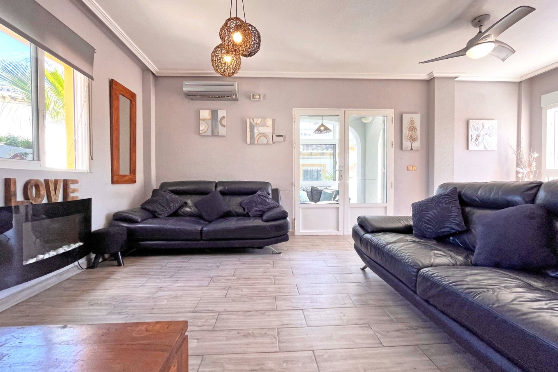 Reventa - Villa -
Orihuela Costa - La Zenia