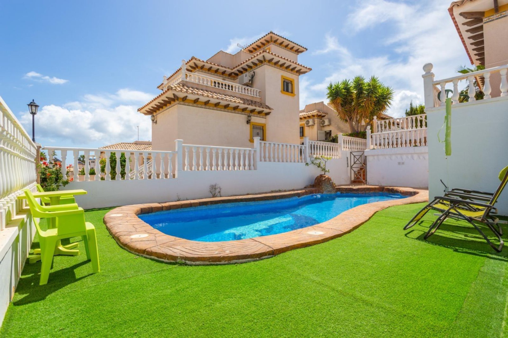 Reventa - Villa -
Orihuela Costa - La Zenia