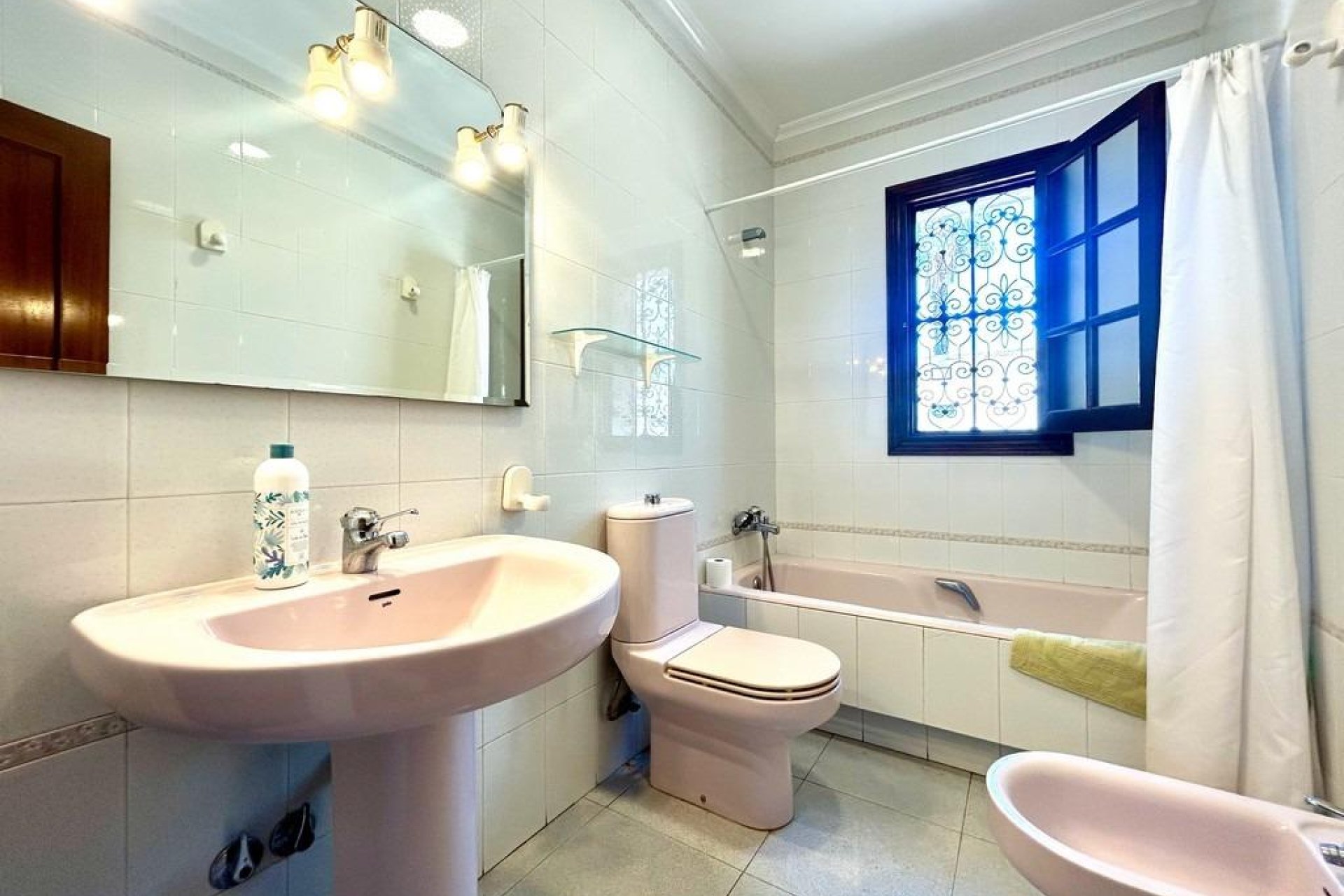 Reventa - Villa -
Orihuela Costa - La Zenia