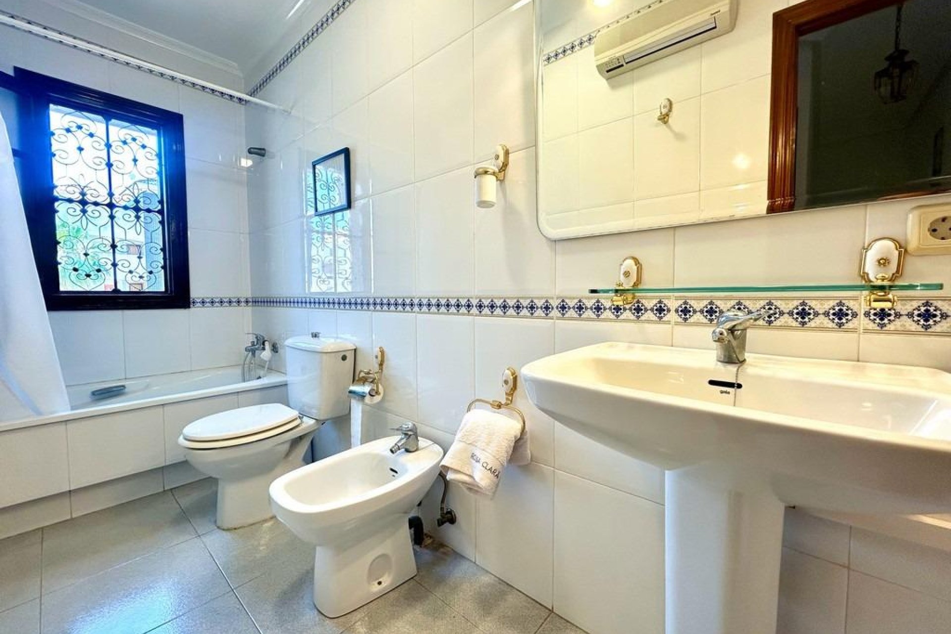 Reventa - Villa -
Orihuela Costa - La Zenia