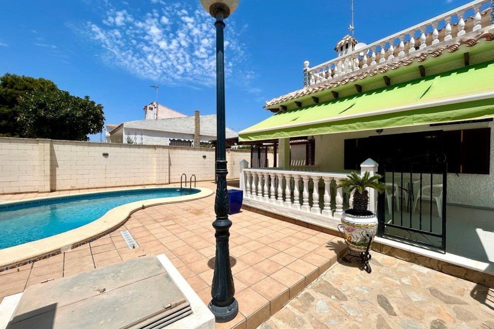 Reventa - Villa -
Orihuela Costa - La Zenia