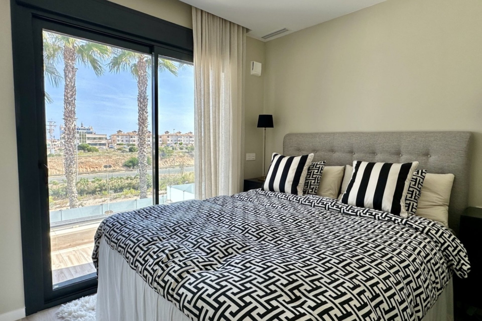 Reventa - Villa -
Orihuela Costa - Lomas de Cabo Roig