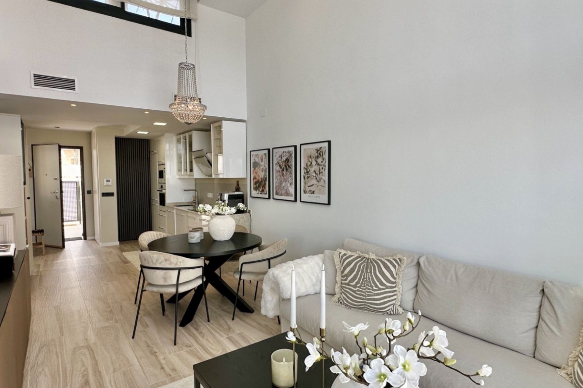 Reventa - Villa -
Orihuela Costa - Lomas de Cabo Roig