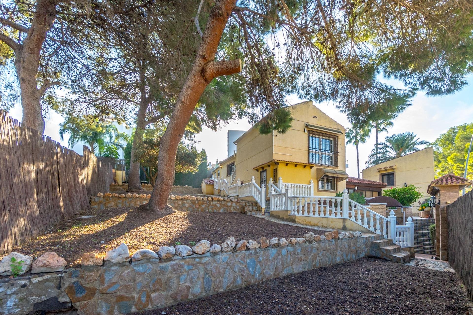 Reventa - Villa -
Orihuela Costa - Los Balcones