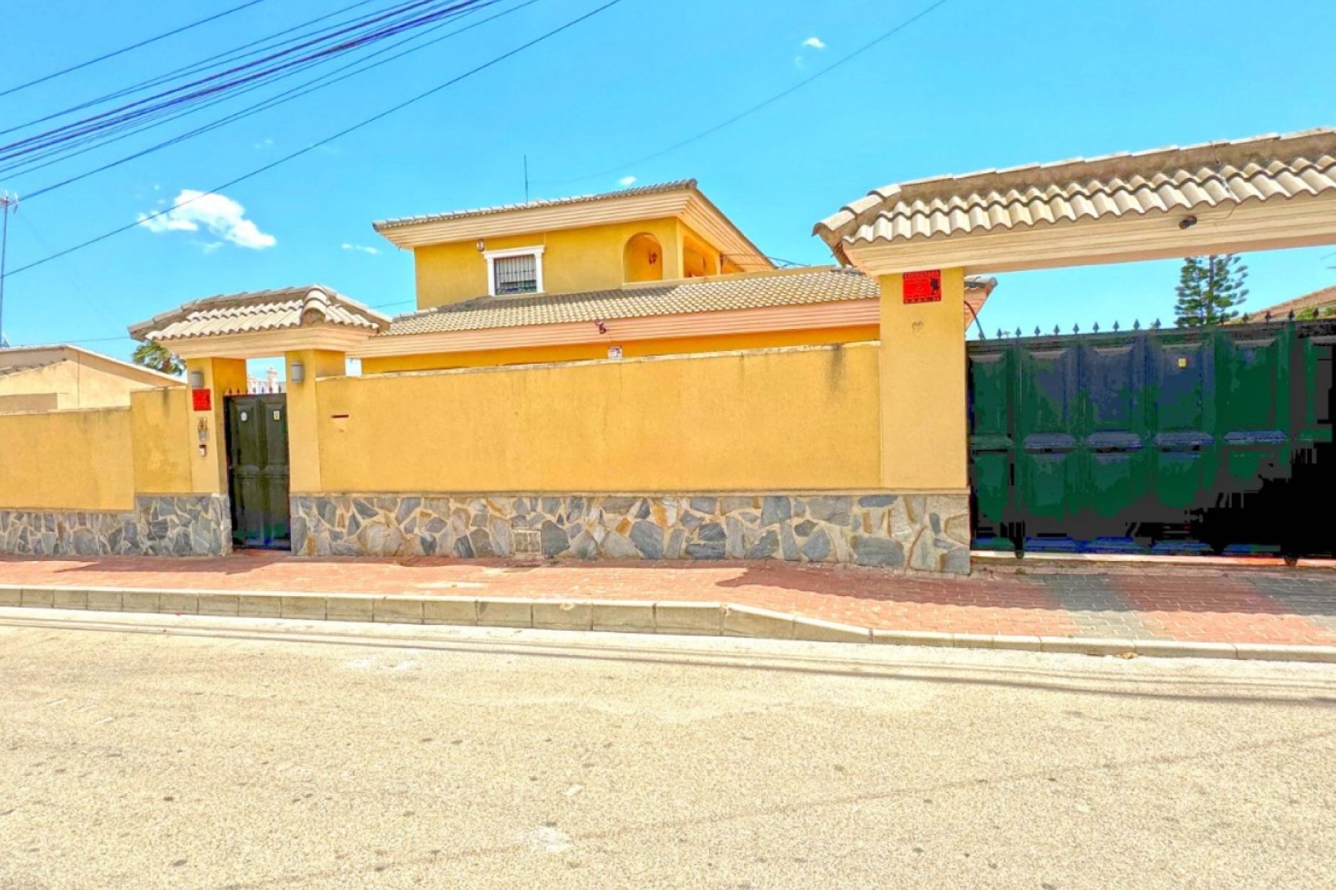Reventa - Villa -
Orihuela Costa - Los Balcones