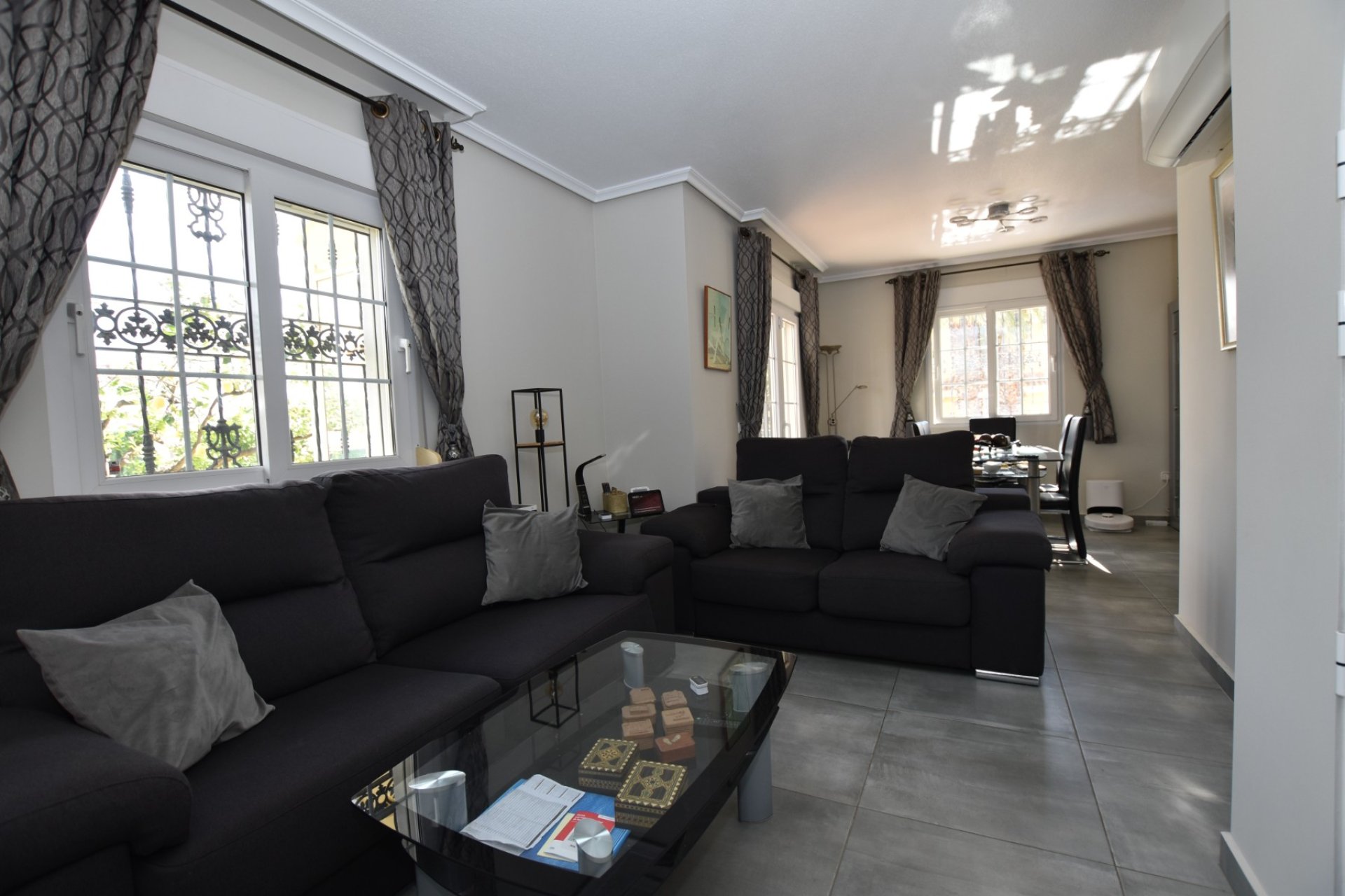 Reventa - Villa -
Orihuela Costa - Los Dolses