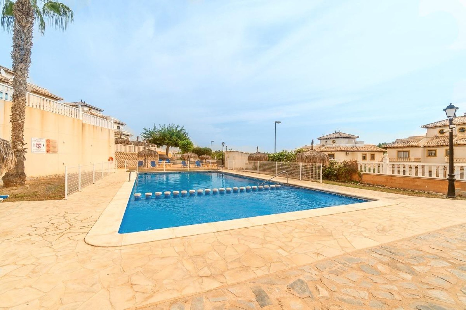 Reventa - Villa -
Orihuela Costa - Los Dolses