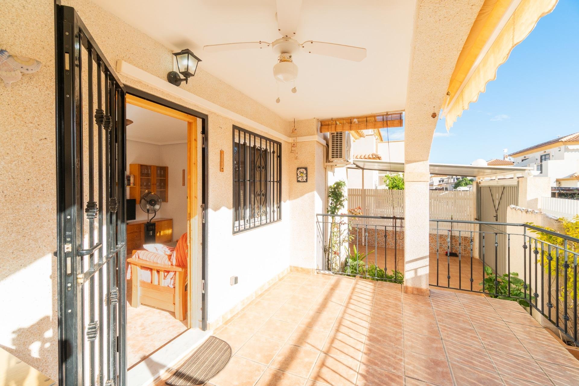 Reventa - Villa -
Orihuela Costa - Playa Flamenca