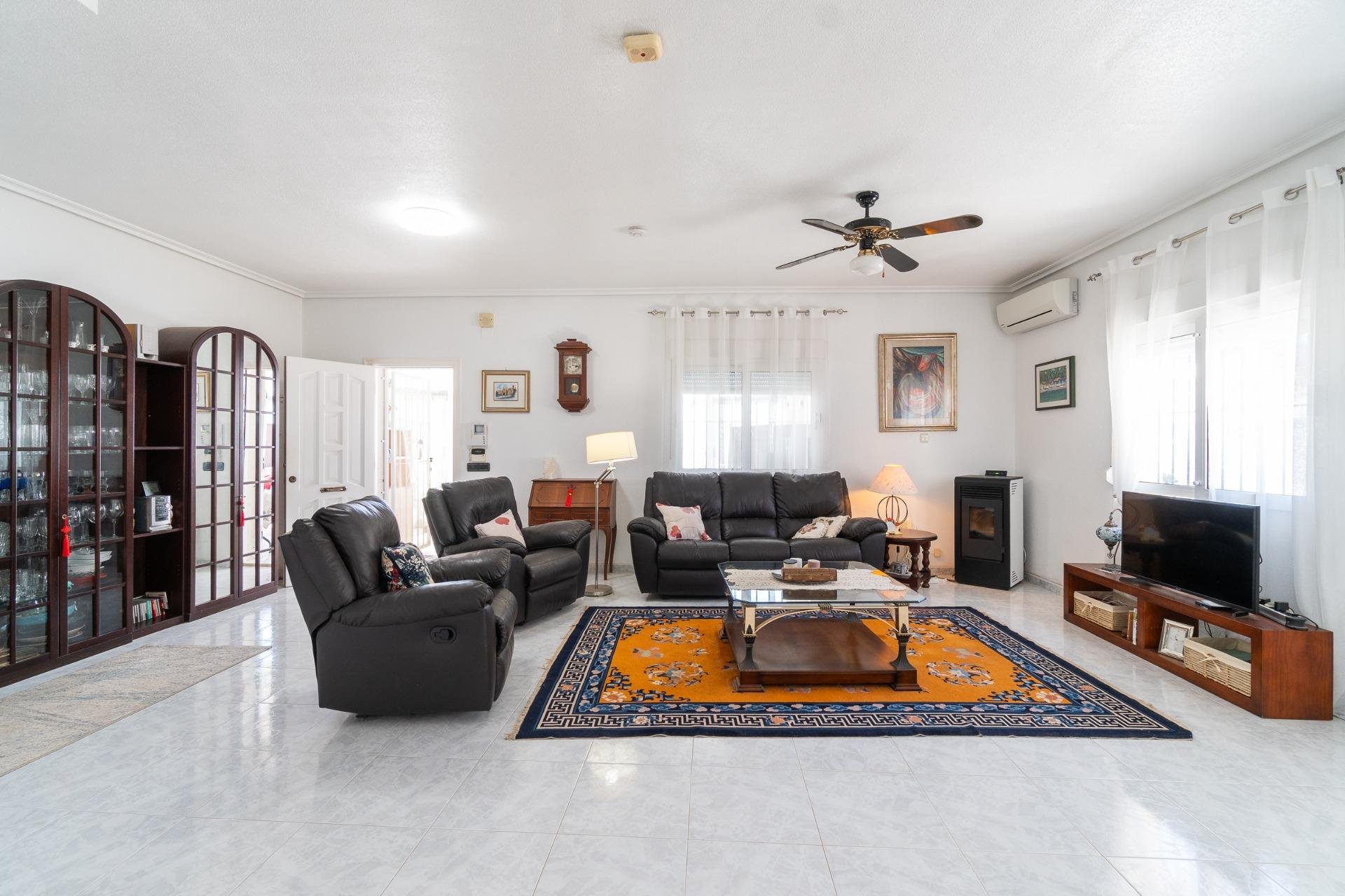 Reventa - Villa -
Orihuela Costa - Playa Flamenca