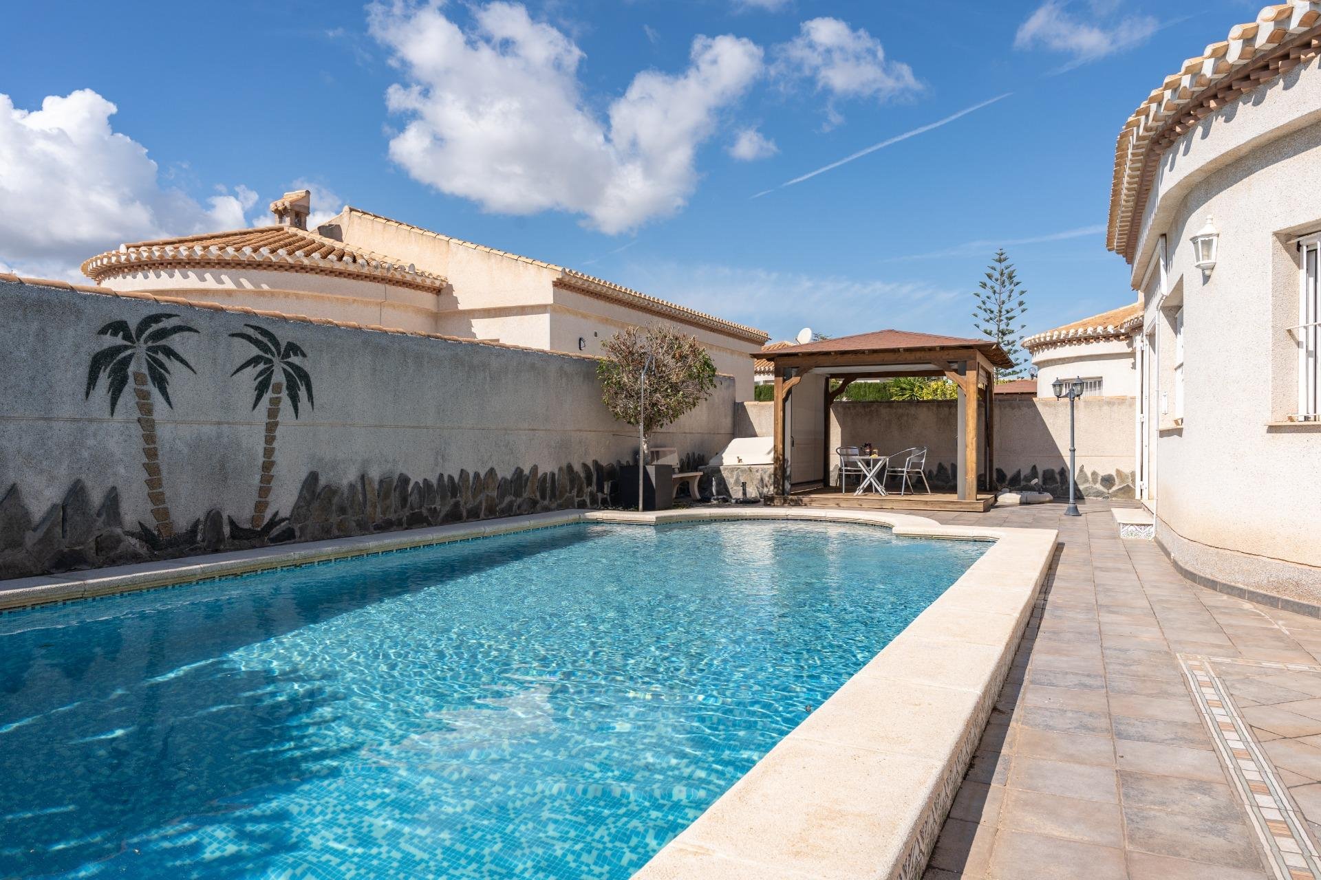 Reventa - Villa -
Orihuela Costa - Playa Flamenca