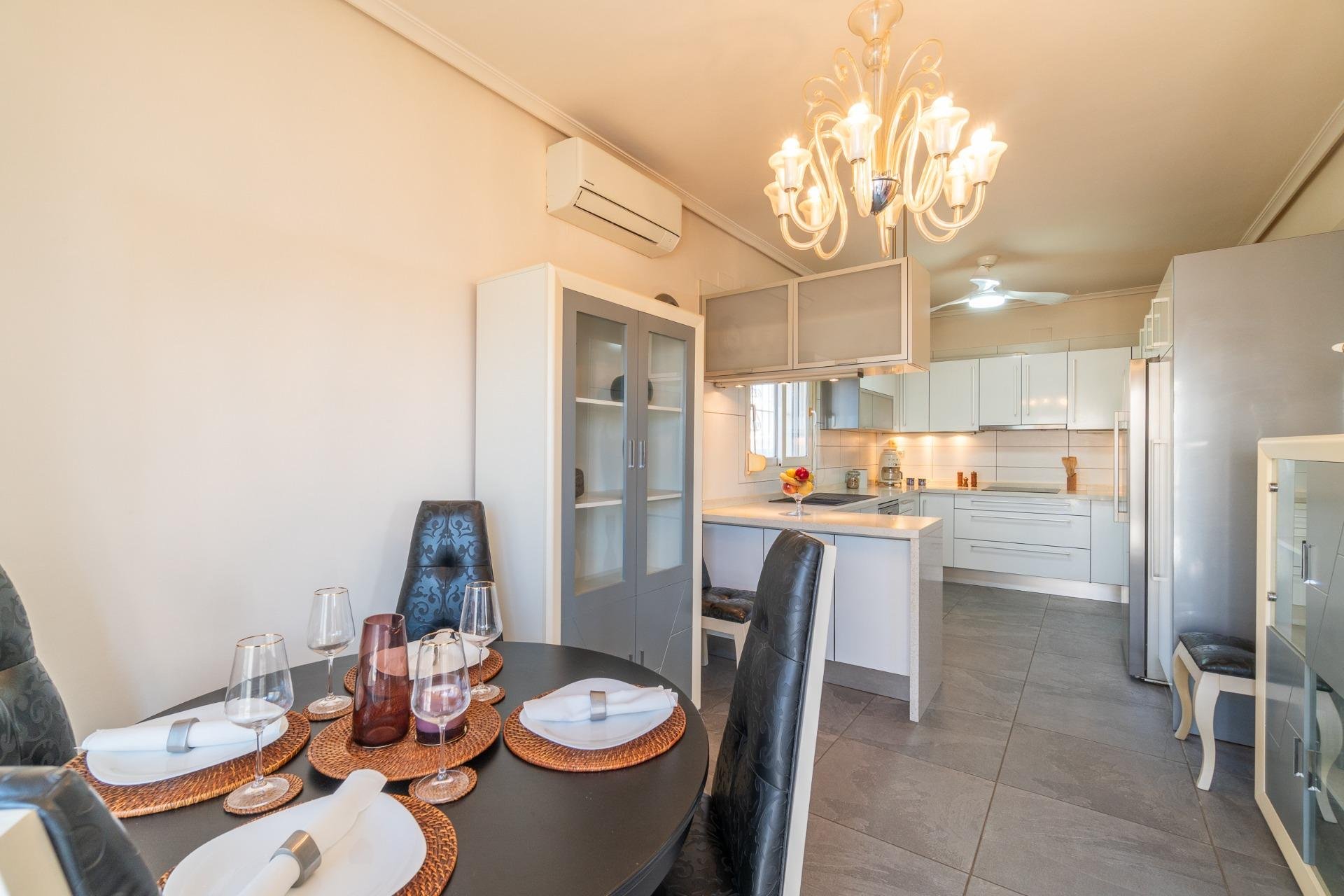 Reventa - Villa -
Orihuela Costa - Playa Flamenca