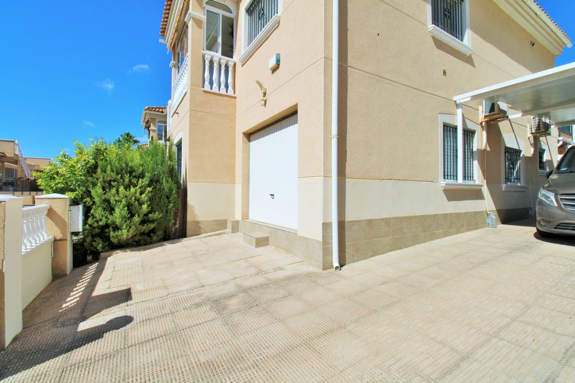 Reventa - Villa -
Orihuela Costa - Villamartín