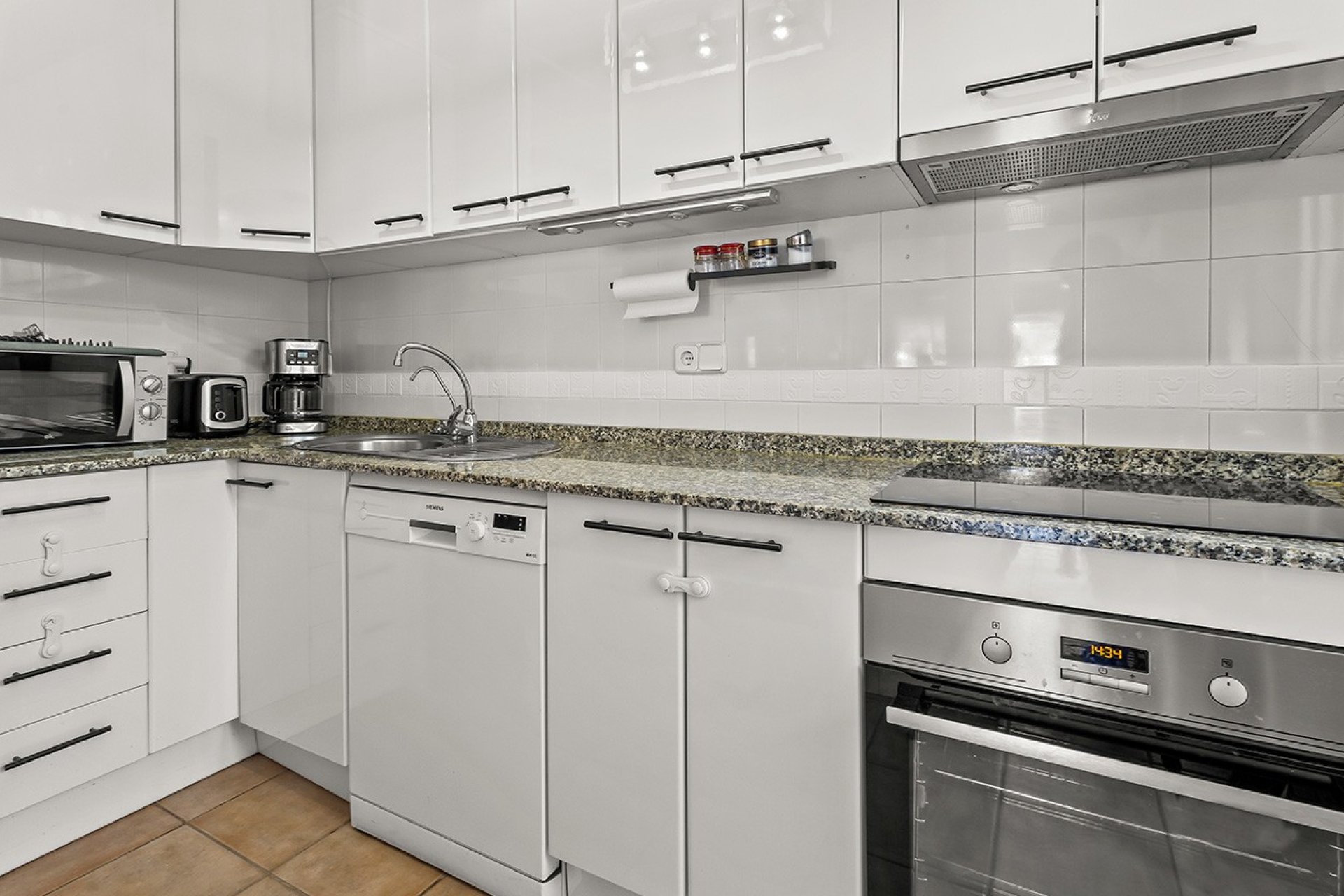 Reventa - Villa -
Pilar de la Horadada - Pueblo Latino