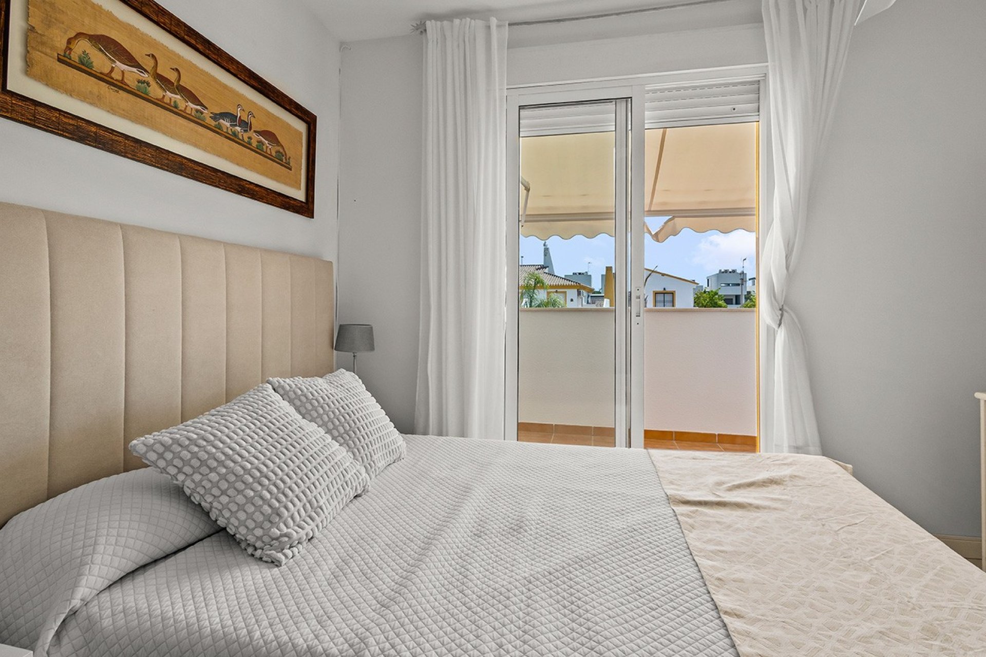 Reventa - Villa -
Pilar de la Horadada - Pueblo Latino