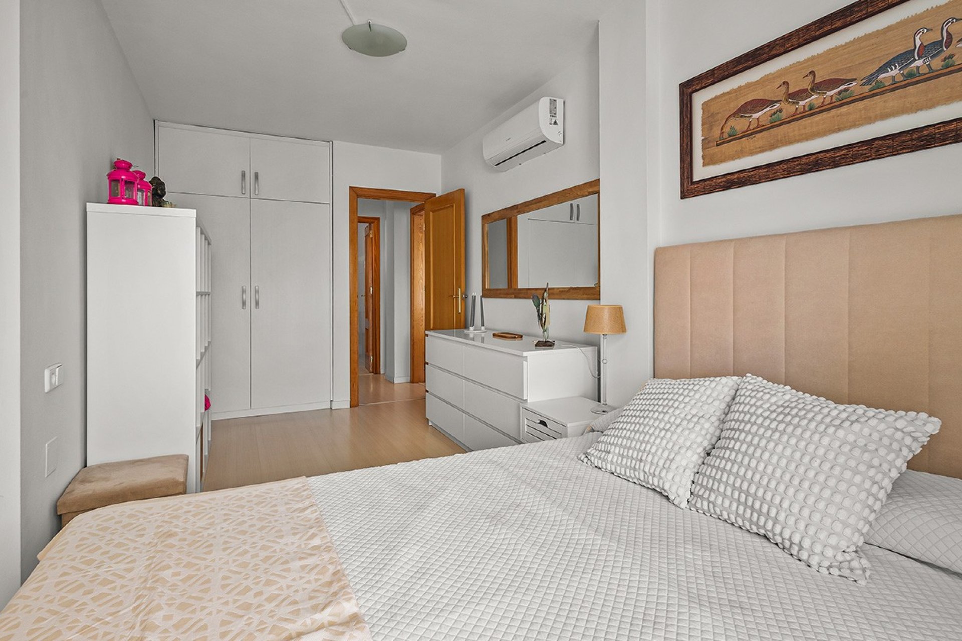 Reventa - Villa -
Pilar de la Horadada - Pueblo Latino