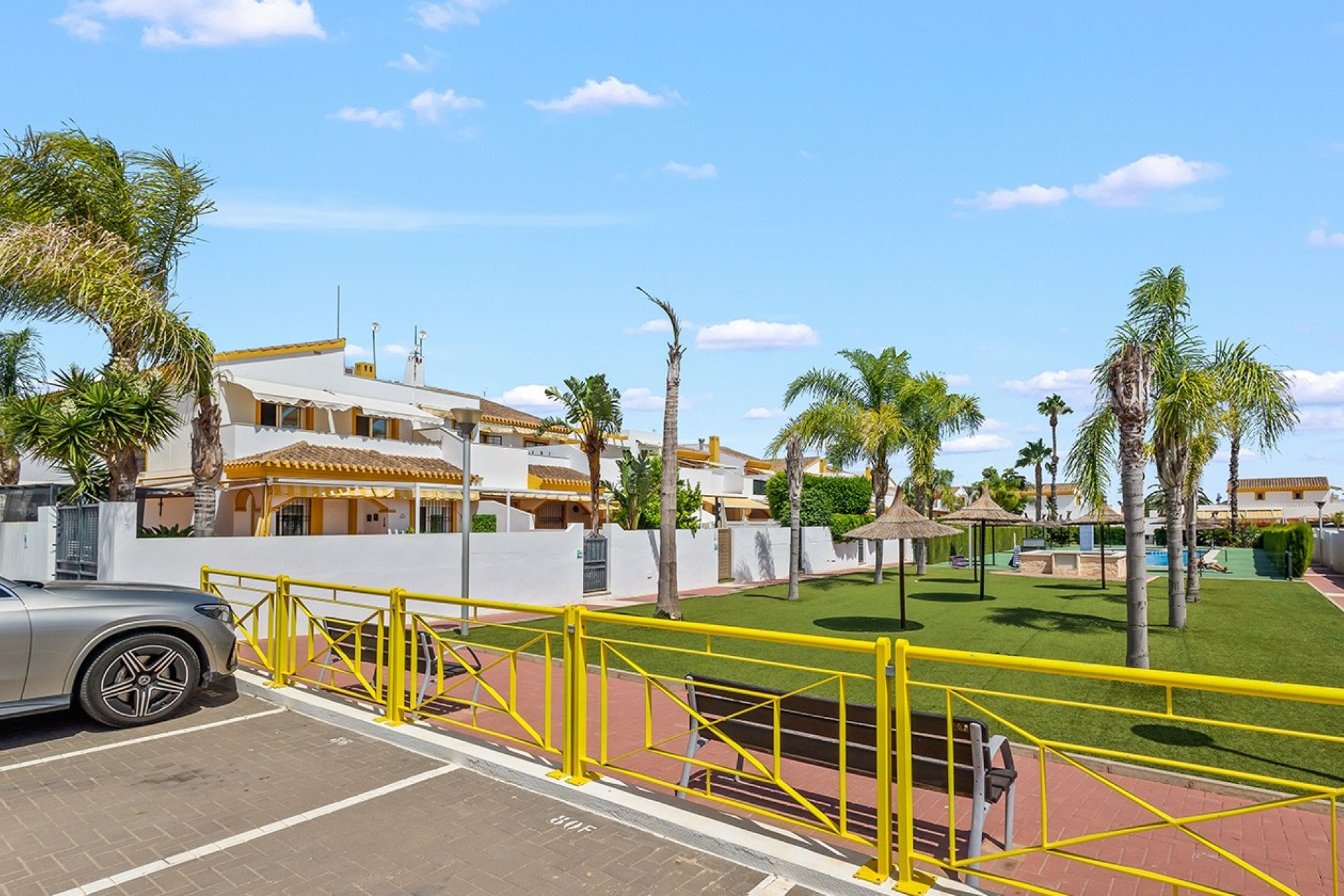 Reventa - Villa -
Pilar de la Horadada - Pueblo Latino