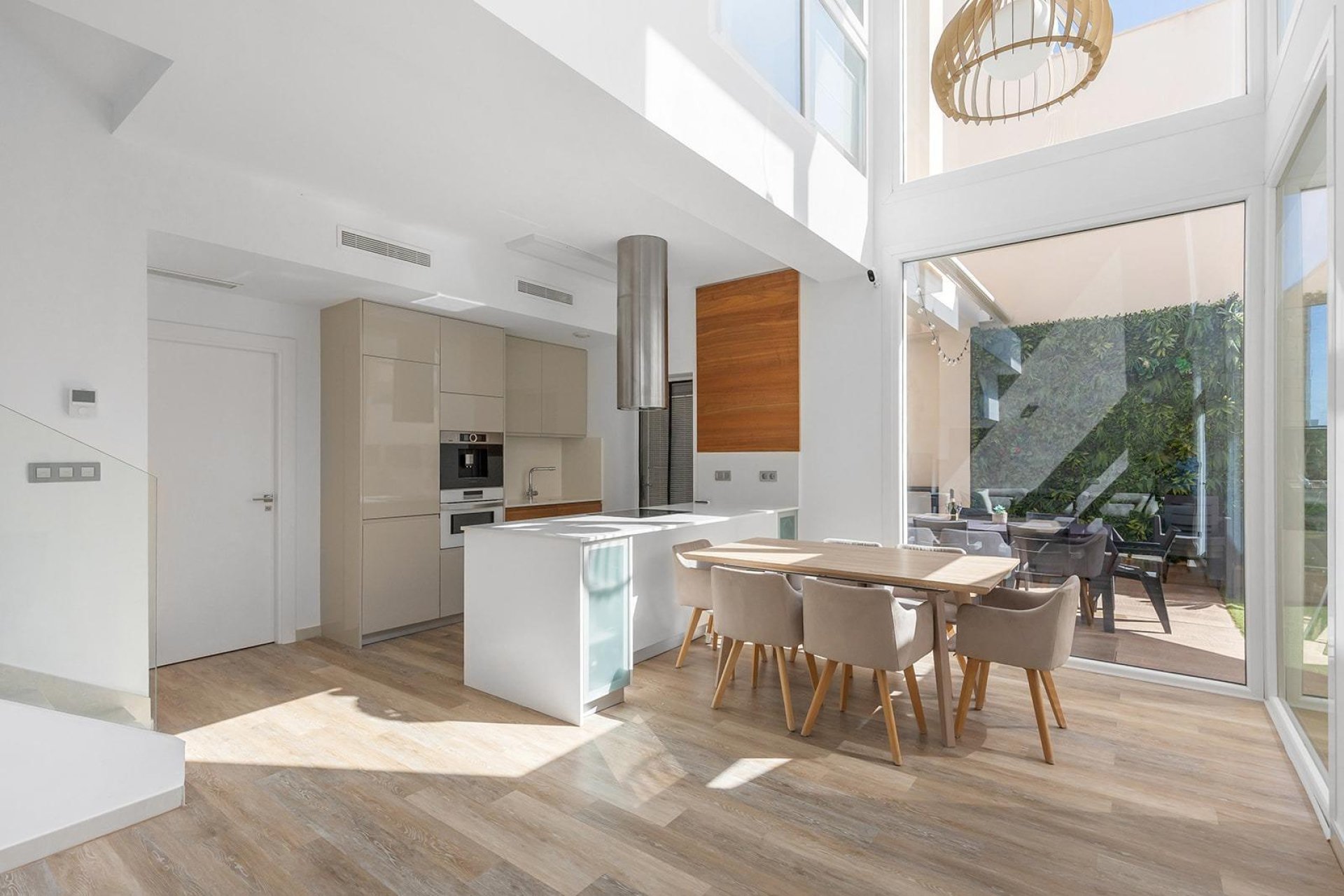 Reventa - Villa -
Rojales - Pueblo bravo