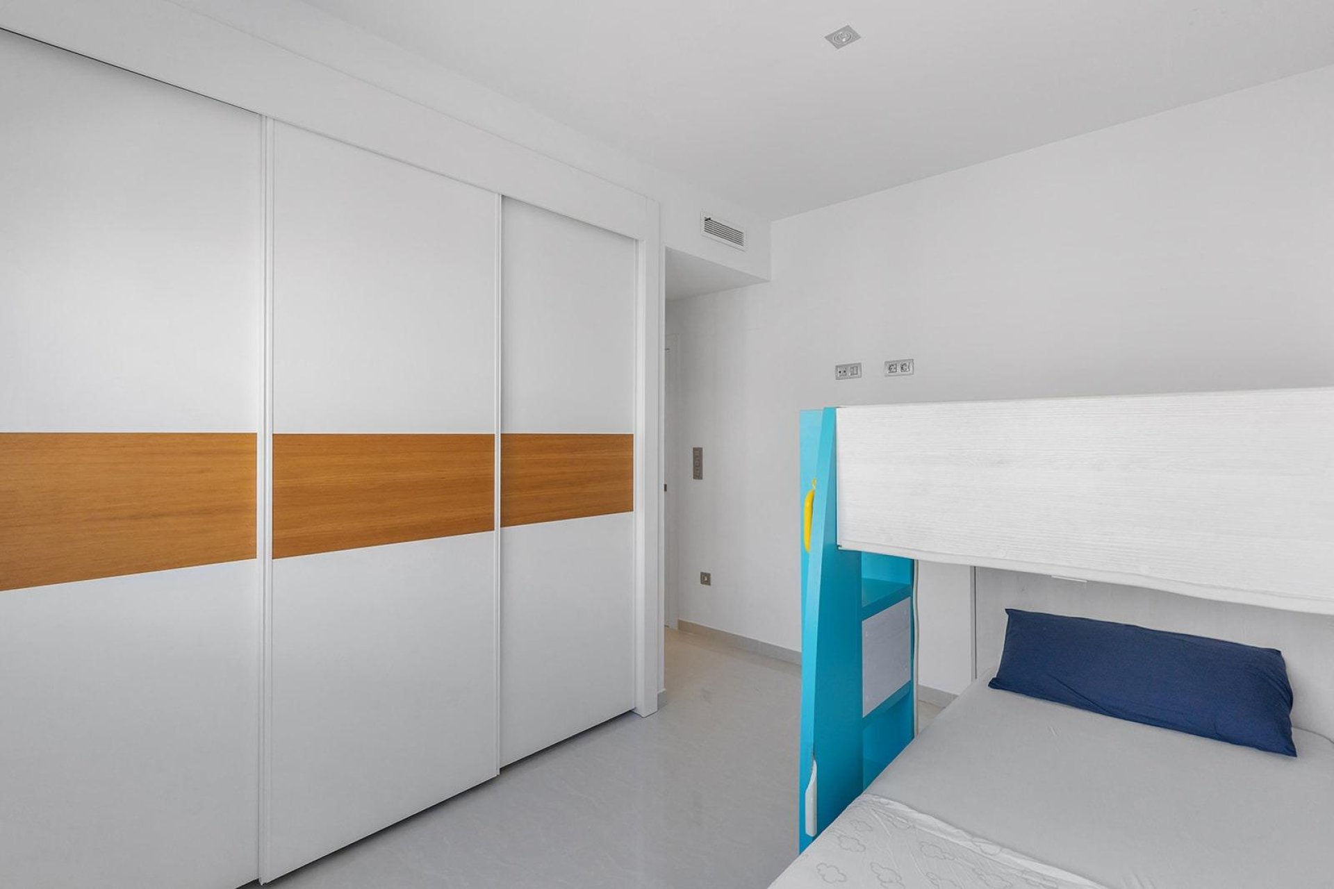 Reventa - Villa -
Rojales - Pueblo bravo